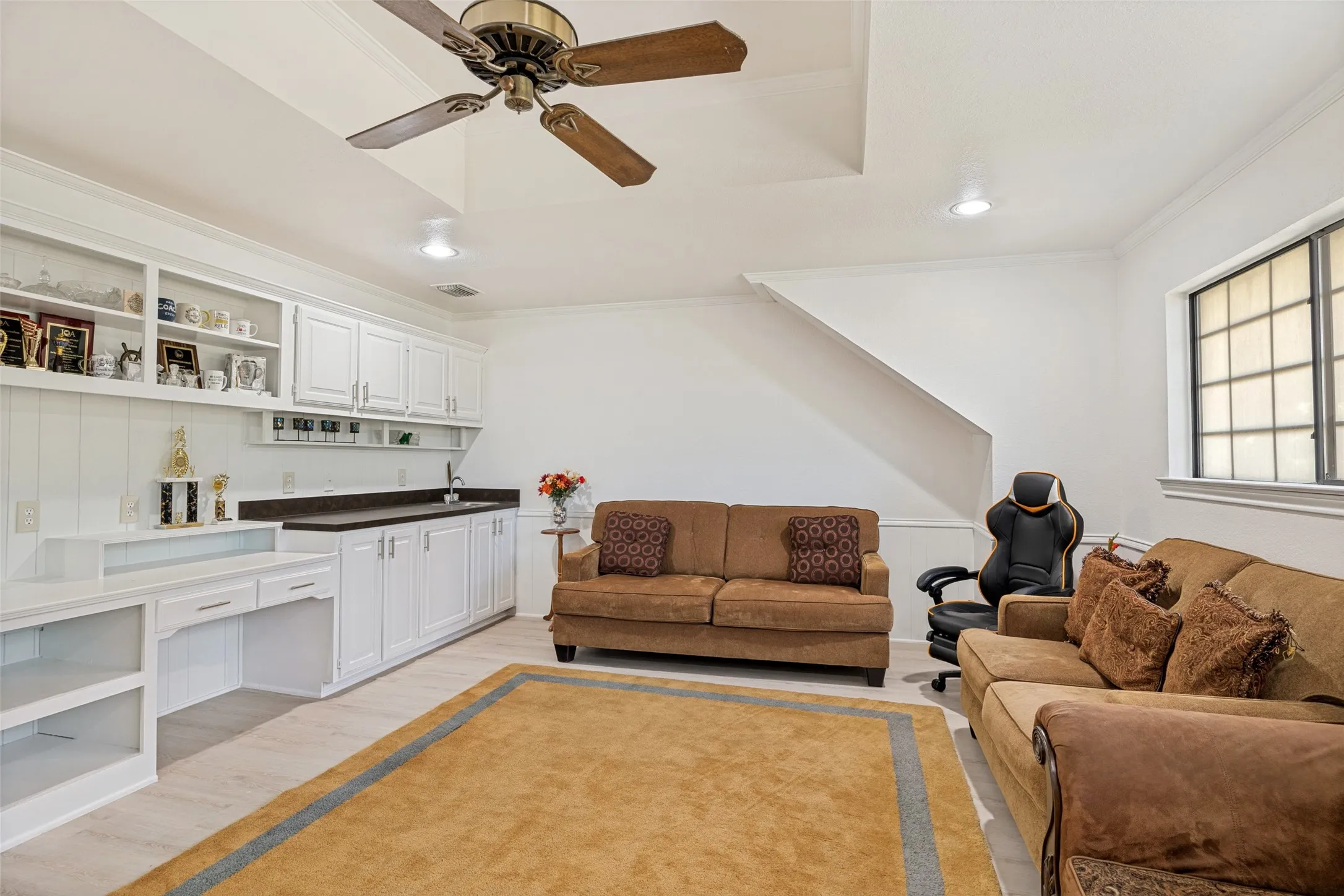 Single Family Residence For Sale in Dallas County , 605 Woodway Lane, Richardson, Texas 75081, 3 Bedroom, 3 Bathroom, 2 Garage spaces, 2,440 Sqft, built in 1984, mls#21346620, Real Estate Agent in Richardson, Homes For Sale in Dallas county, Homes For Sale in Richardson, Realtor in Richardson Texas, Real Estate Brokerage Independent Realty Texas, Luminita Cordes Realtor