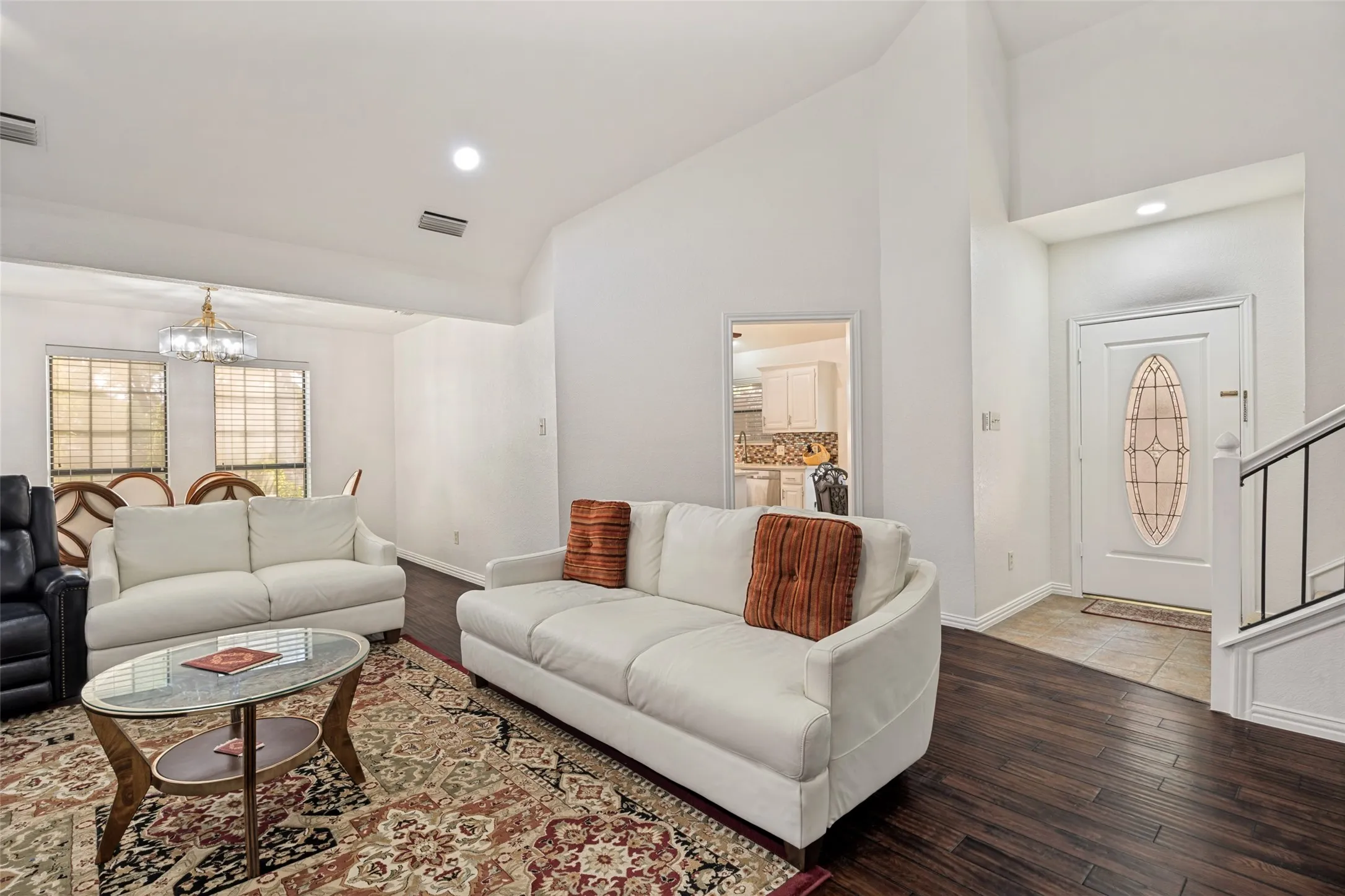 Single Family Residence For Sale in Dallas County , 605 Woodway Lane, Richardson, Texas 75081, 3 Bedroom, 3 Bathroom, 2 Garage spaces, 2,440 Sqft, built in 1984, mls#21346620, Real Estate Agent in Richardson, Homes For Sale in Dallas county, Homes For Sale in Richardson, Realtor in Richardson Texas, Real Estate Brokerage Independent Realty Texas, Luminita Cordes Realtor