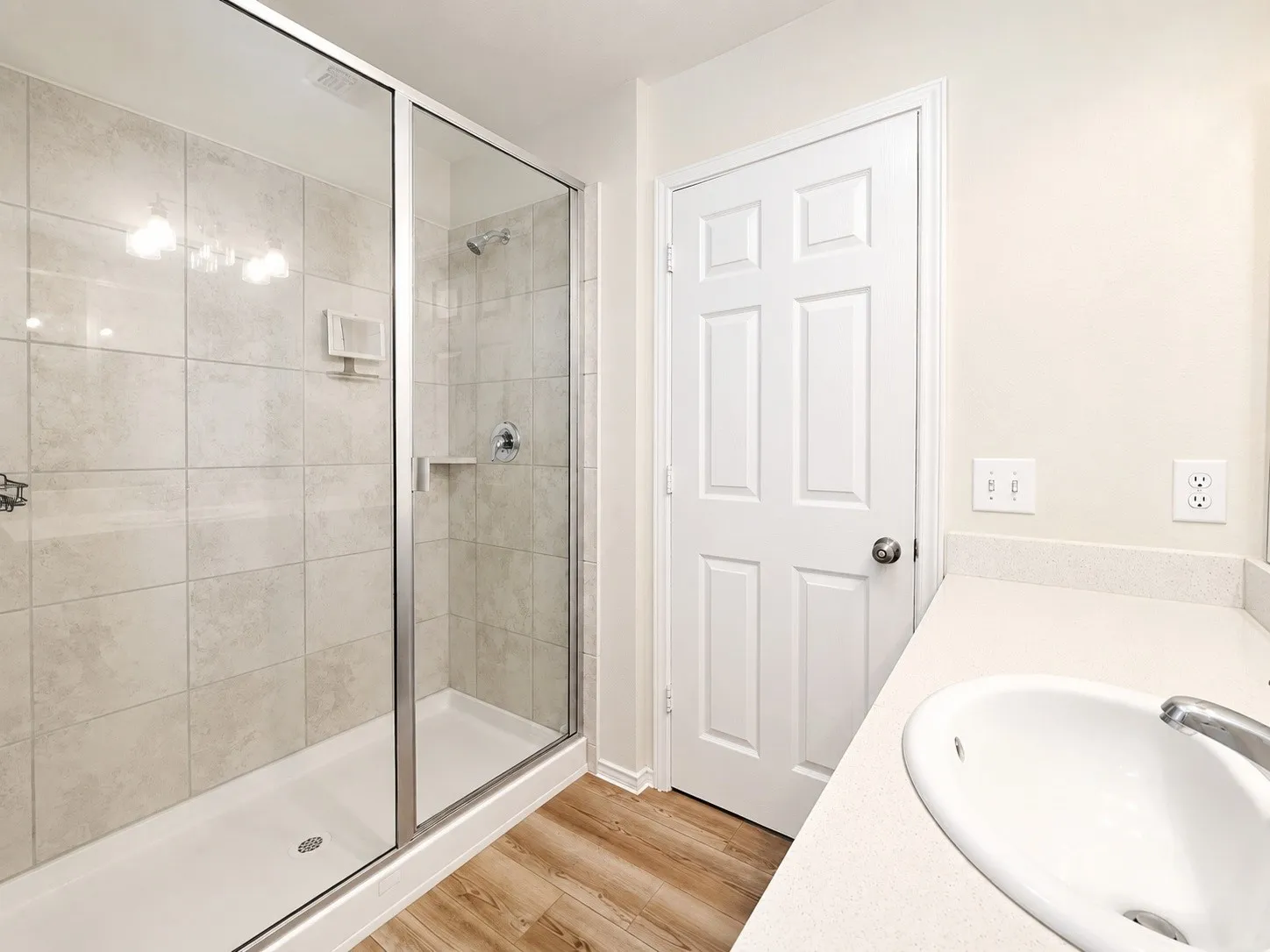 Single Family Residence For Rent in Tarrant County , 4649 Greyberry Drive, Fort Worth, Texas 76036, 4 Bedroom, 3 Bathroom, 2 Garage spaces, 2,122 Sqft, built in 2022, mls#21346711, Real Estate Agent in Fort Worth, Homes For Rent in Tarrant county, Homes For Rent in Fort Worth, Realtor in Fort Worth Texas, Real Estate Brokerage Independent Realty Texas, Luminita Cordes Realtor