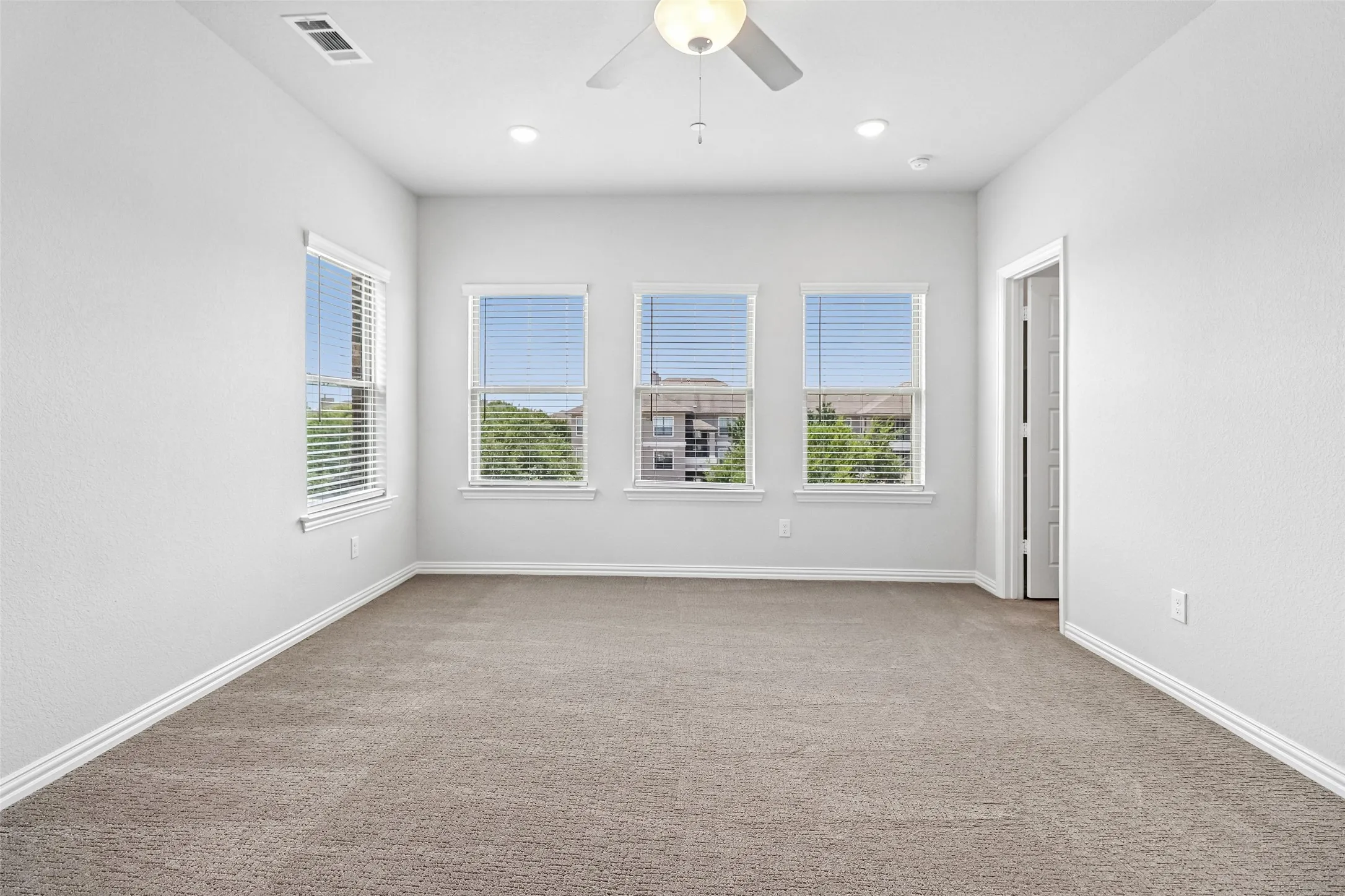 Townhouse For Sale in Collin County , 8311 Challenger Lane, Frisco, Texas 75034, 3 Bedroom, 3 Bathroom, 2 Garage spaces, 2,704 Sqft, built in 2024, mls#21342620, Real Estate Agent in Frisco, Homes For Sale in Collin county, Homes For Sale in Frisco, Realtor in Frisco Texas, Real Estate Brokerage Independent Realty Texas, Luminita Cordes Realtor