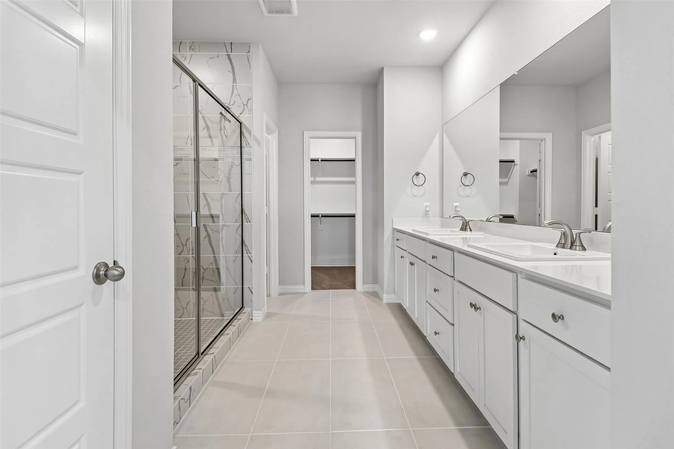 Townhouse For Sale in Collin County , 8311 Challenger Lane, Frisco, Texas 75034, 3 Bedroom, 3 Bathroom, 2 Garage spaces, 2,704 Sqft, built in 2024, mls#21342620, Real Estate Agent in Frisco, Homes For Sale in Collin county, Homes For Sale in Frisco, Realtor in Frisco Texas, Real Estate Brokerage Independent Realty Texas, Luminita Cordes Realtor