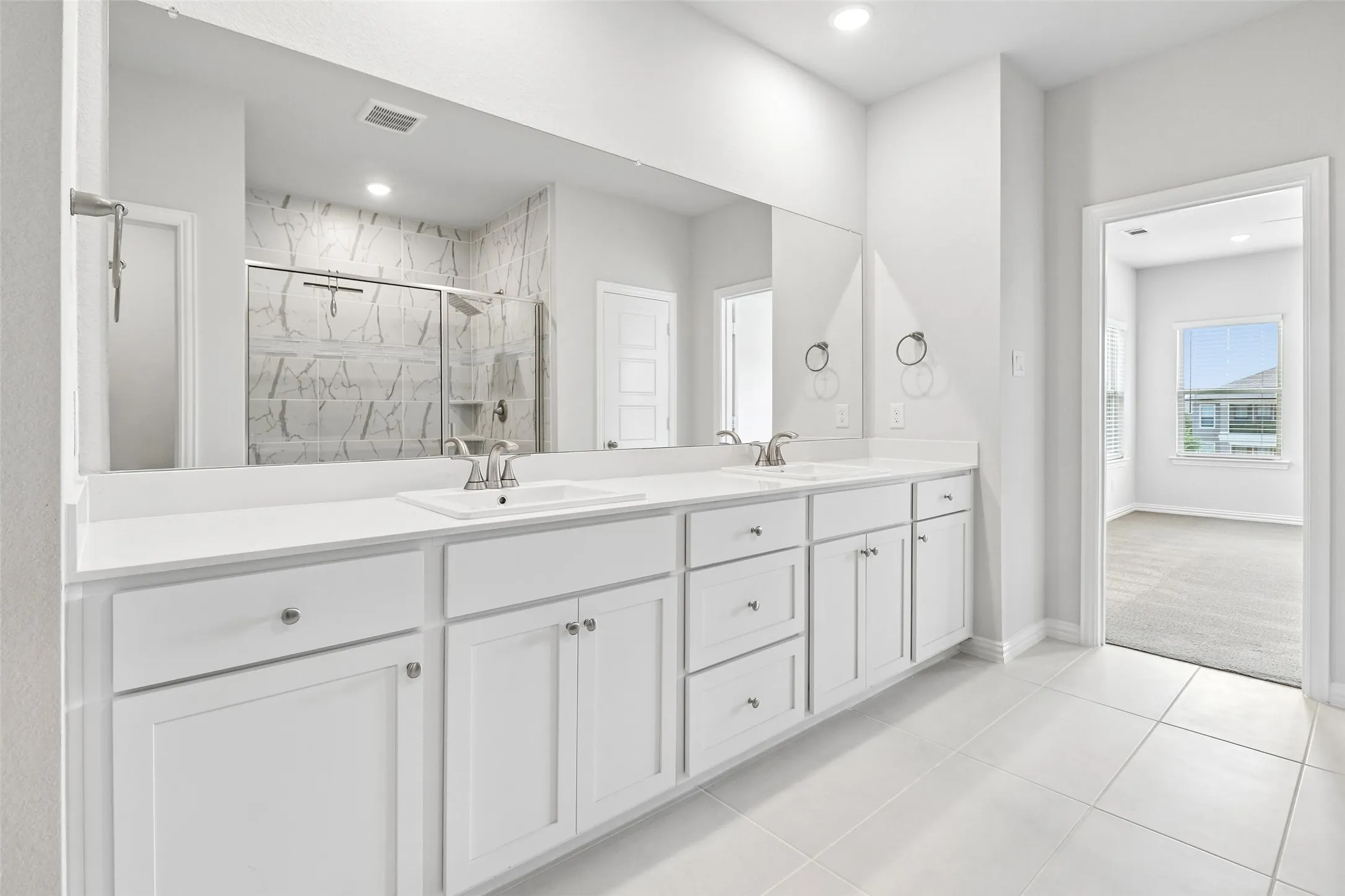 Townhouse For Sale in Collin County , 8311 Challenger Lane, Frisco, Texas 75034, 3 Bedroom, 3 Bathroom, 2 Garage spaces, 2,704 Sqft, built in 2024, mls#21342620, Real Estate Agent in Frisco, Homes For Sale in Collin county, Homes For Sale in Frisco, Realtor in Frisco Texas, Real Estate Brokerage Independent Realty Texas, Luminita Cordes Realtor