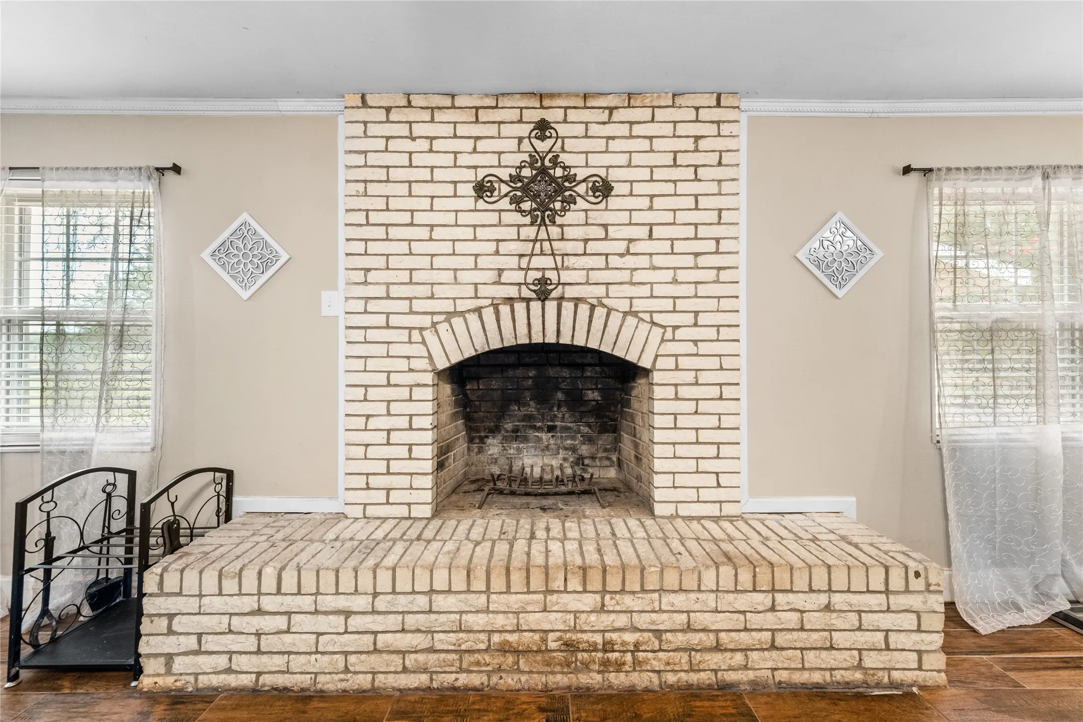 Single Family Residence For Sale in Anderson County , 1310 Spur 324, Tennessee Colony, Texas 75861, 3 Bedroom, 2 Bathroom, 2 Garage spaces, 2,106 Sqft, built in 1963, mls#21346718, Real Estate Agent in Tennessee Colony, Homes For Sale in Anderson county, Homes For Sale in Tennessee Colony, Realtor in Tennessee Colony Texas, Real Estate Brokerage Independent Realty Texas, Luminita Cordes Realtor