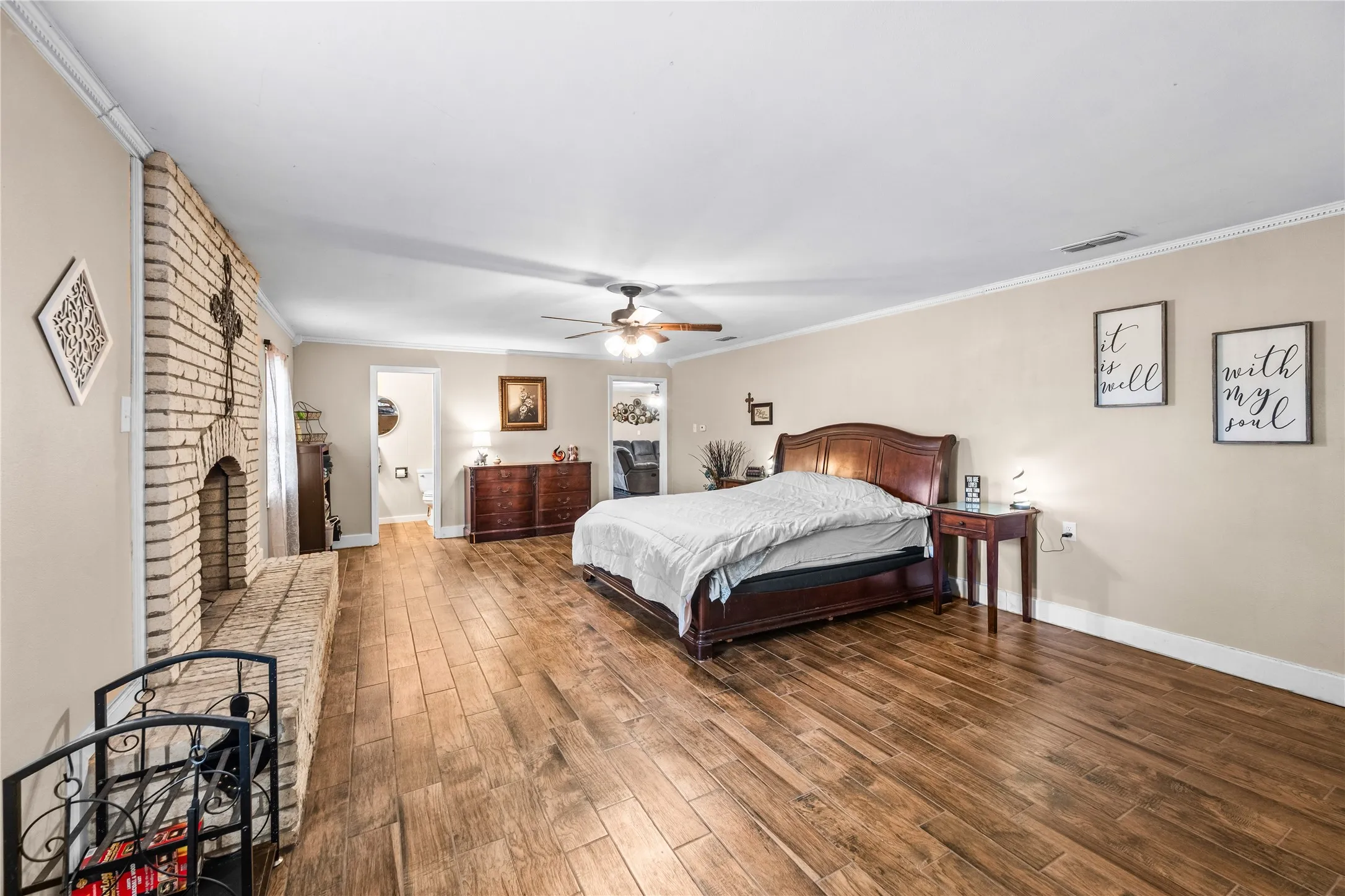 Single Family Residence For Sale in Anderson County , 1310 Spur 324, Tennessee Colony, Texas 75861, 3 Bedroom, 2 Bathroom, 2 Garage spaces, 2,106 Sqft, built in 1963, mls#21346718, Real Estate Agent in Tennessee Colony, Homes For Sale in Anderson county, Homes For Sale in Tennessee Colony, Realtor in Tennessee Colony Texas, Real Estate Brokerage Independent Realty Texas, Luminita Cordes Realtor
