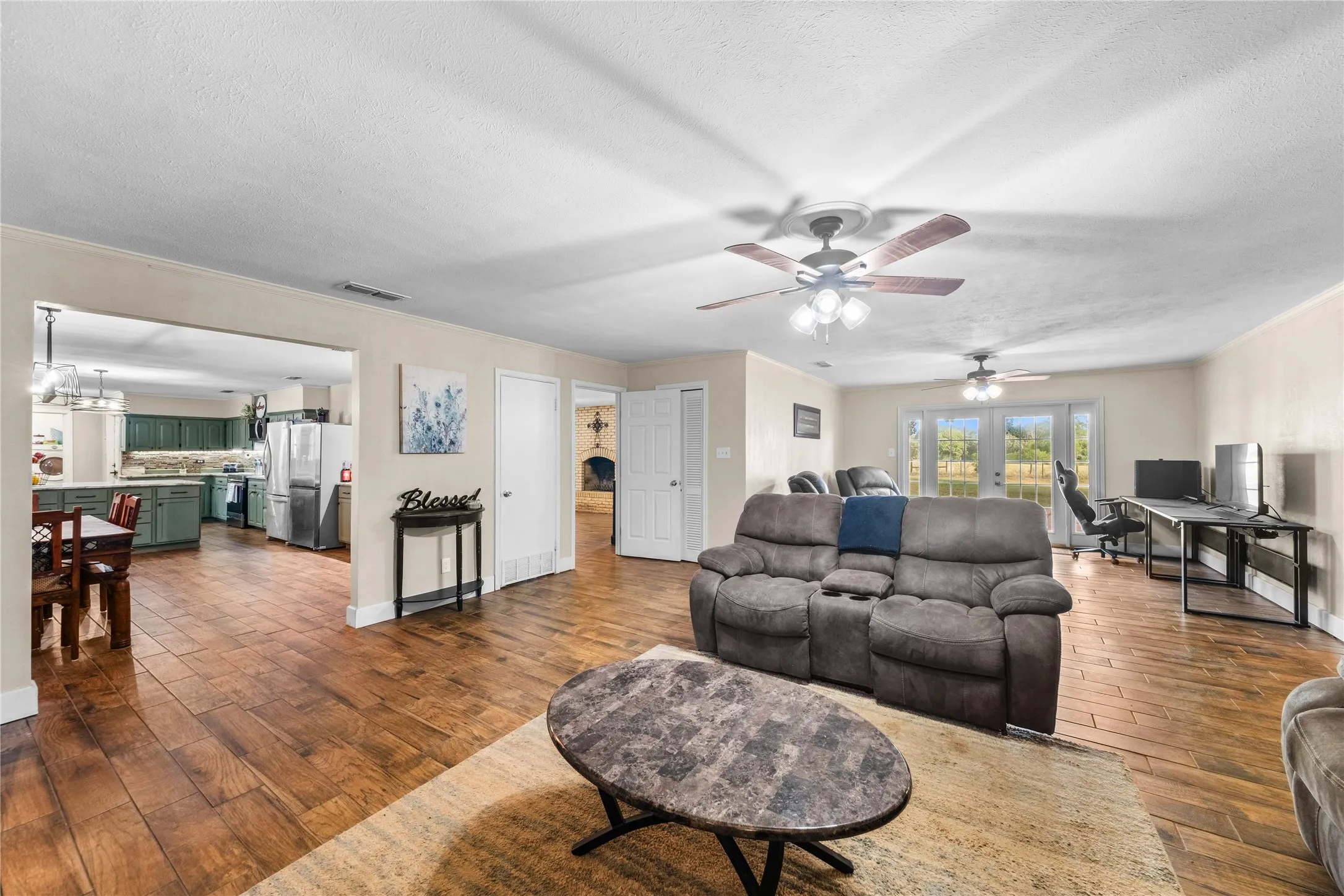 Single Family Residence For Sale in Anderson County , 1310 Spur 324, Tennessee Colony, Texas 75861, 3 Bedroom, 2 Bathroom, 2 Garage spaces, 2,106 Sqft, built in 1963, mls#21346718, Real Estate Agent in Tennessee Colony, Homes For Sale in Anderson county, Homes For Sale in Tennessee Colony, Realtor in Tennessee Colony Texas, Real Estate Brokerage Independent Realty Texas, Luminita Cordes Realtor