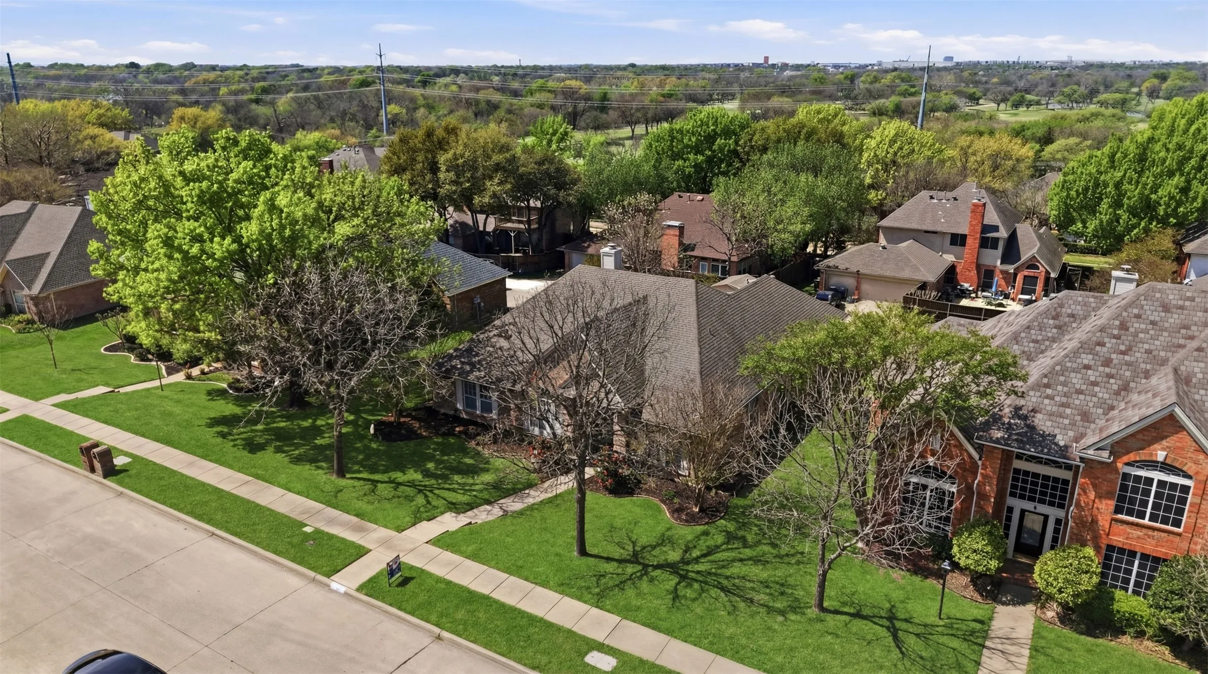 Single Family Residence For Rent in Dallas County , 6613 Barclay Lane, Garland, Texas 75044, 4 Bedroom, 2 Bathroom, 2 Garage spaces, 2,461 Sqft, built in 1993, mls#21346719, Real Estate Agent in Garland, Homes For Rent in Dallas county, Homes For Rent in Garland, Realtor in Garland Texas, Real Estate Brokerage Independent Realty Texas, Luminita Cordes Realtor