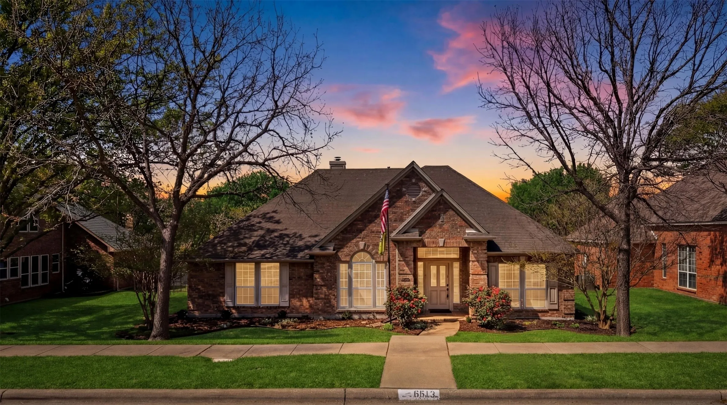 Single Family Residence For Rent in Dallas County , 6613 Barclay Lane, Garland, Texas 75044, 4 Bedroom, 2 Bathroom, 2 Garage spaces, 2,461 Sqft, built in 1993, mls#21346719, Real Estate Agent in Garland, Homes For Rent in Dallas county, Homes For Rent in Garland, Realtor in Garland Texas, Real Estate Brokerage Independent Realty Texas, Luminita Cordes Realtor