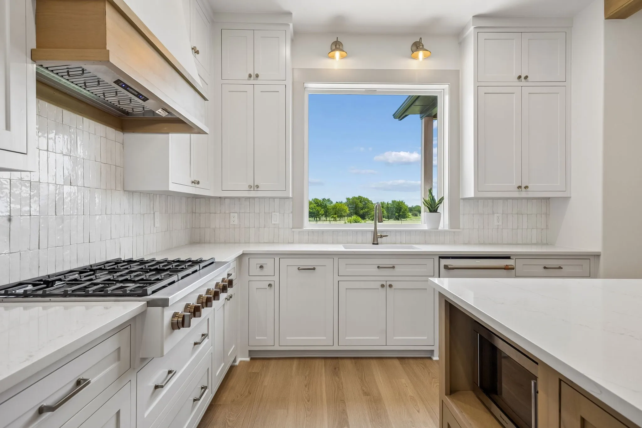 Single Family Residence For Sale in Ellis County , 1311 Greathouse Road, Waxahachie, Texas 75167, 4 Bedroom, 4 Bathroom, 2 Garage spaces, 3,285 Sqft, built in 1991, mls#21335167, Real Estate Agent in Waxahachie, Homes For Sale in Ellis county, Homes For Sale in Waxahachie, Realtor in Waxahachie Texas, Real Estate Brokerage Independent Realty Texas, Luminita Cordes Realtor