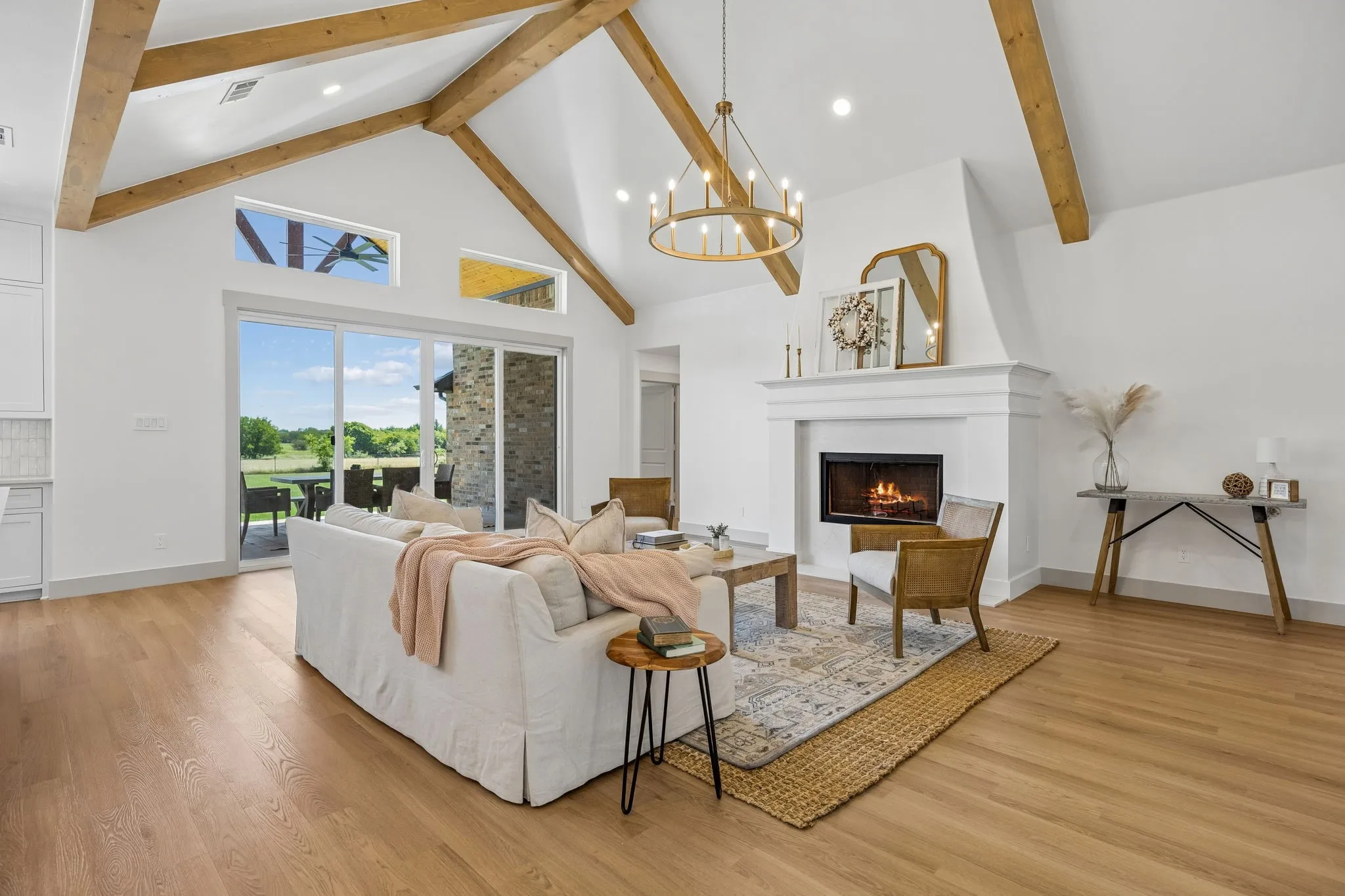 Single Family Residence For Sale in Ellis County , 1311 Greathouse Road, Waxahachie, Texas 75167, 4 Bedroom, 4 Bathroom, 2 Garage spaces, 3,285 Sqft, built in 1991, mls#21335167, Real Estate Agent in Waxahachie, Homes For Sale in Ellis county, Homes For Sale in Waxahachie, Realtor in Waxahachie Texas, Real Estate Brokerage Independent Realty Texas, Luminita Cordes Realtor