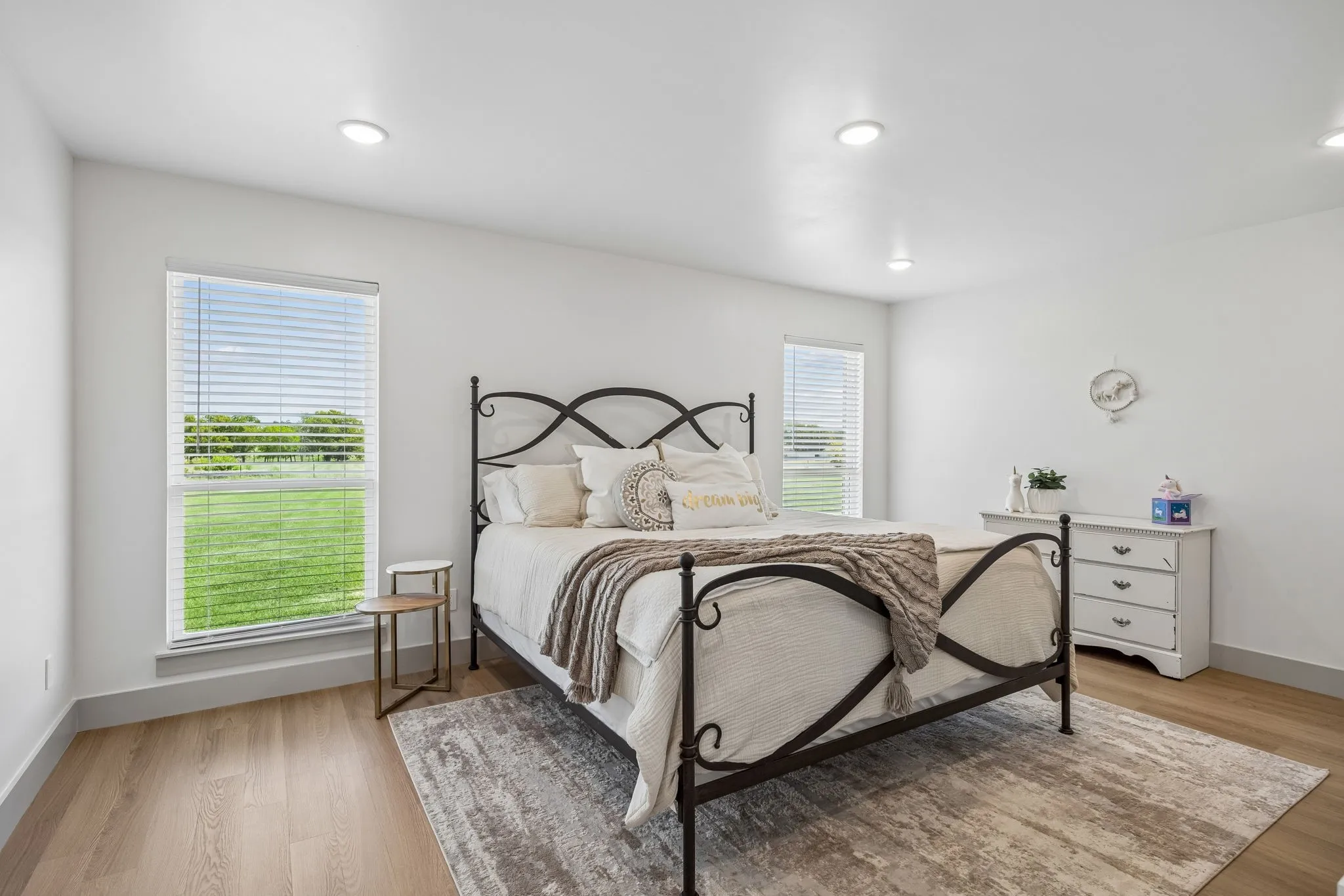 Single Family Residence For Sale in Ellis County , 1311 Greathouse Road, Waxahachie, Texas 75167, 4 Bedroom, 4 Bathroom, 2 Garage spaces, 3,285 Sqft, built in 1991, mls#21335167, Real Estate Agent in Waxahachie, Homes For Sale in Ellis county, Homes For Sale in Waxahachie, Realtor in Waxahachie Texas, Real Estate Brokerage Independent Realty Texas, Luminita Cordes Realtor