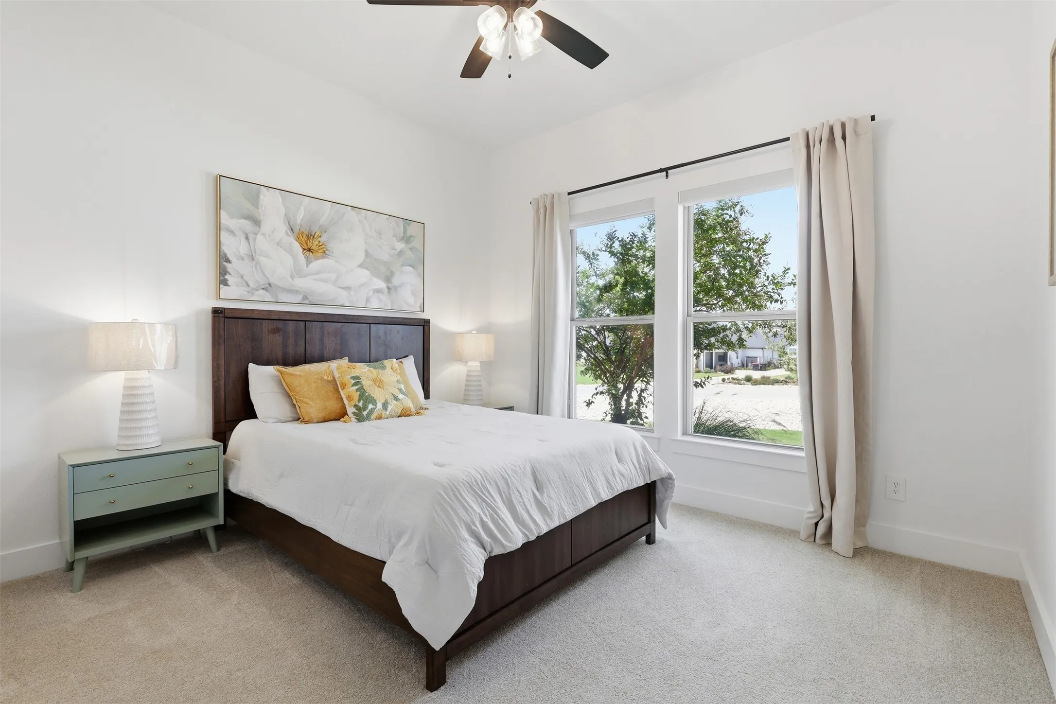 Single Family Residence For Sale in Tarrant County , 7736 Laura Lake Lane, Fort Worth, Texas 76126, 4 Bedroom, 3 Bathroom, 3 Garage spaces, 3,547 Sqft, built in 2022, mls#21346410, Real Estate Agent in Fort Worth, Homes For Sale in Tarrant county, Homes For Sale in Fort Worth, Realtor in Fort Worth Texas, Real Estate Brokerage Independent Realty Texas, Luminita Cordes Realtor