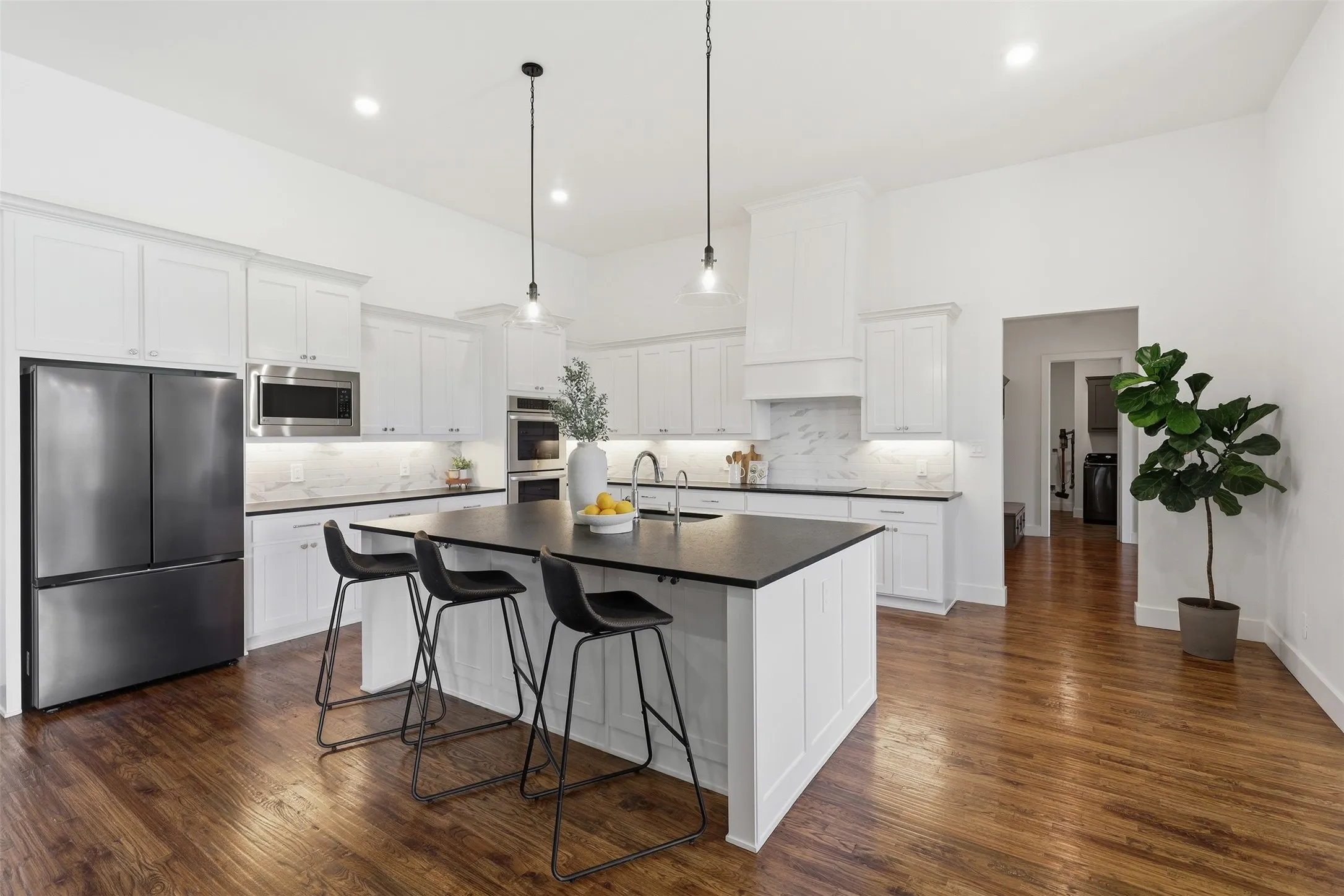 Single Family Residence For Sale in Tarrant County , 7736 Laura Lake Lane, Fort Worth, Texas 76126, 4 Bedroom, 3 Bathroom, 3 Garage spaces, 3,547 Sqft, built in 2022, mls#21346410, Real Estate Agent in Fort Worth, Homes For Sale in Tarrant county, Homes For Sale in Fort Worth, Realtor in Fort Worth Texas, Real Estate Brokerage Independent Realty Texas, Luminita Cordes Realtor