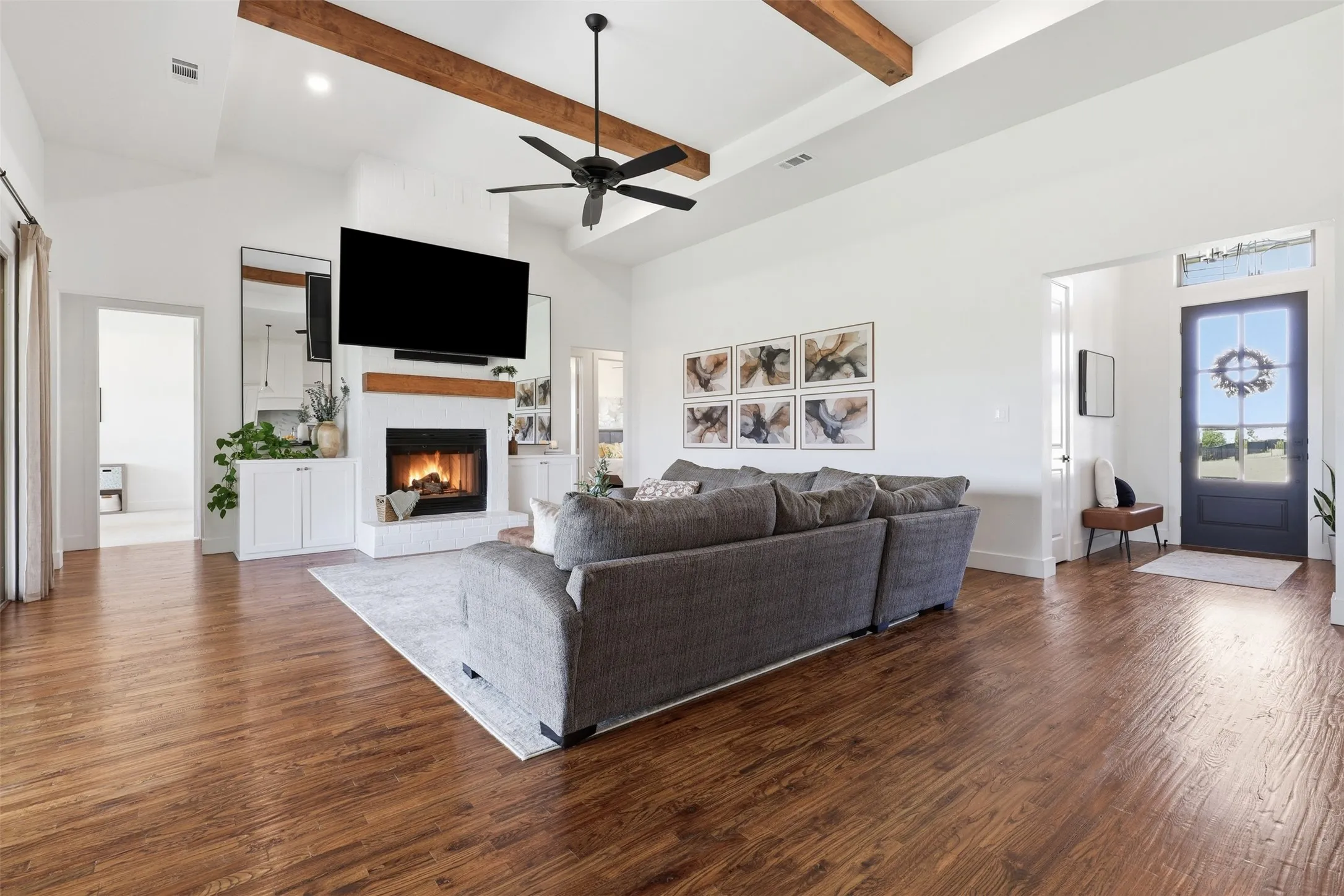 Single Family Residence For Sale in Tarrant County , 7736 Laura Lake Lane, Fort Worth, Texas 76126, 4 Bedroom, 3 Bathroom, 3 Garage spaces, 3,547 Sqft, built in 2022, mls#21346410, Real Estate Agent in Fort Worth, Homes For Sale in Tarrant county, Homes For Sale in Fort Worth, Realtor in Fort Worth Texas, Real Estate Brokerage Independent Realty Texas, Luminita Cordes Realtor