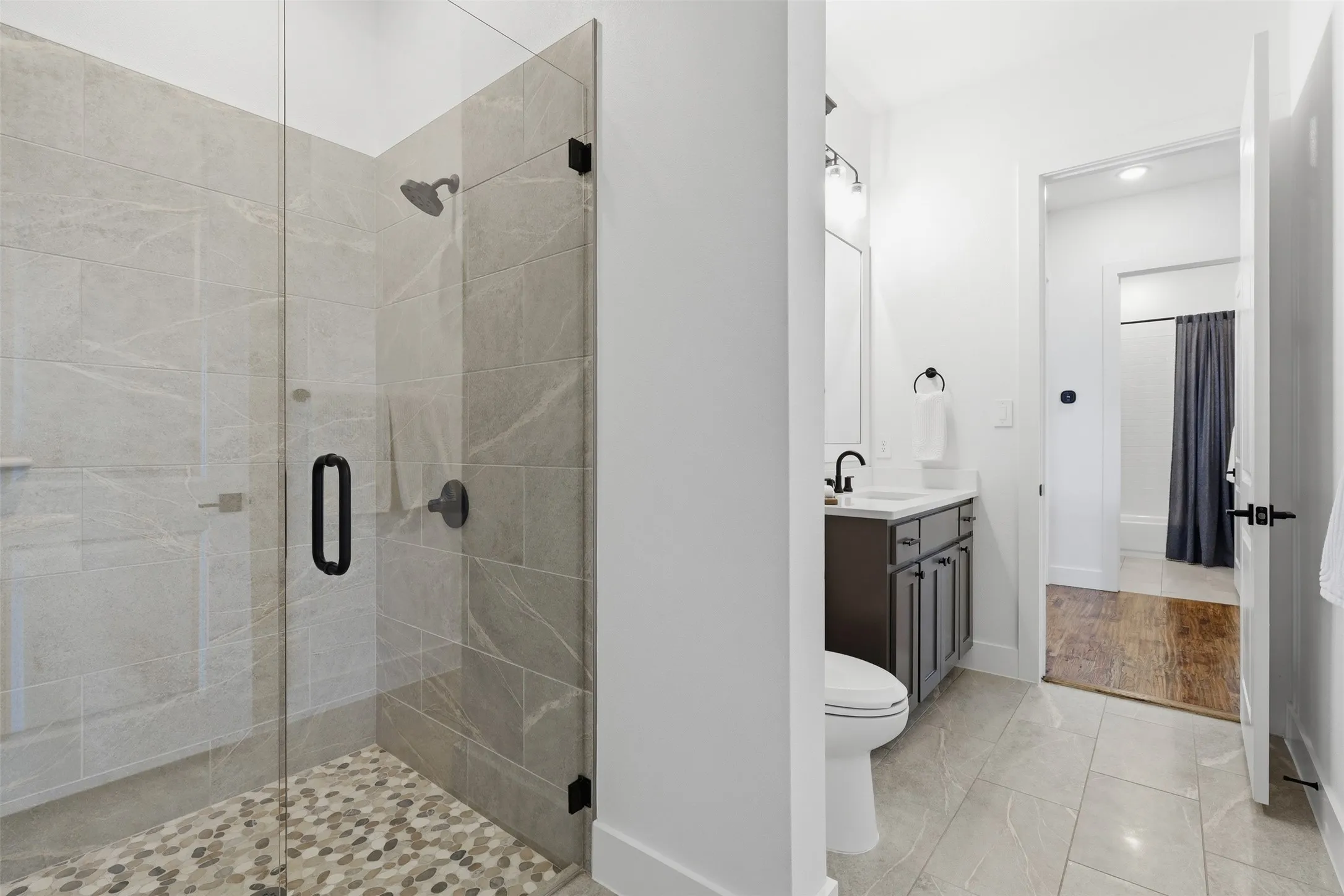 Single Family Residence For Sale in Tarrant County , 7736 Laura Lake Lane, Fort Worth, Texas 76126, 4 Bedroom, 3 Bathroom, 3 Garage spaces, 3,547 Sqft, built in 2022, mls#21346410, Real Estate Agent in Fort Worth, Homes For Sale in Tarrant county, Homes For Sale in Fort Worth, Realtor in Fort Worth Texas, Real Estate Brokerage Independent Realty Texas, Luminita Cordes Realtor