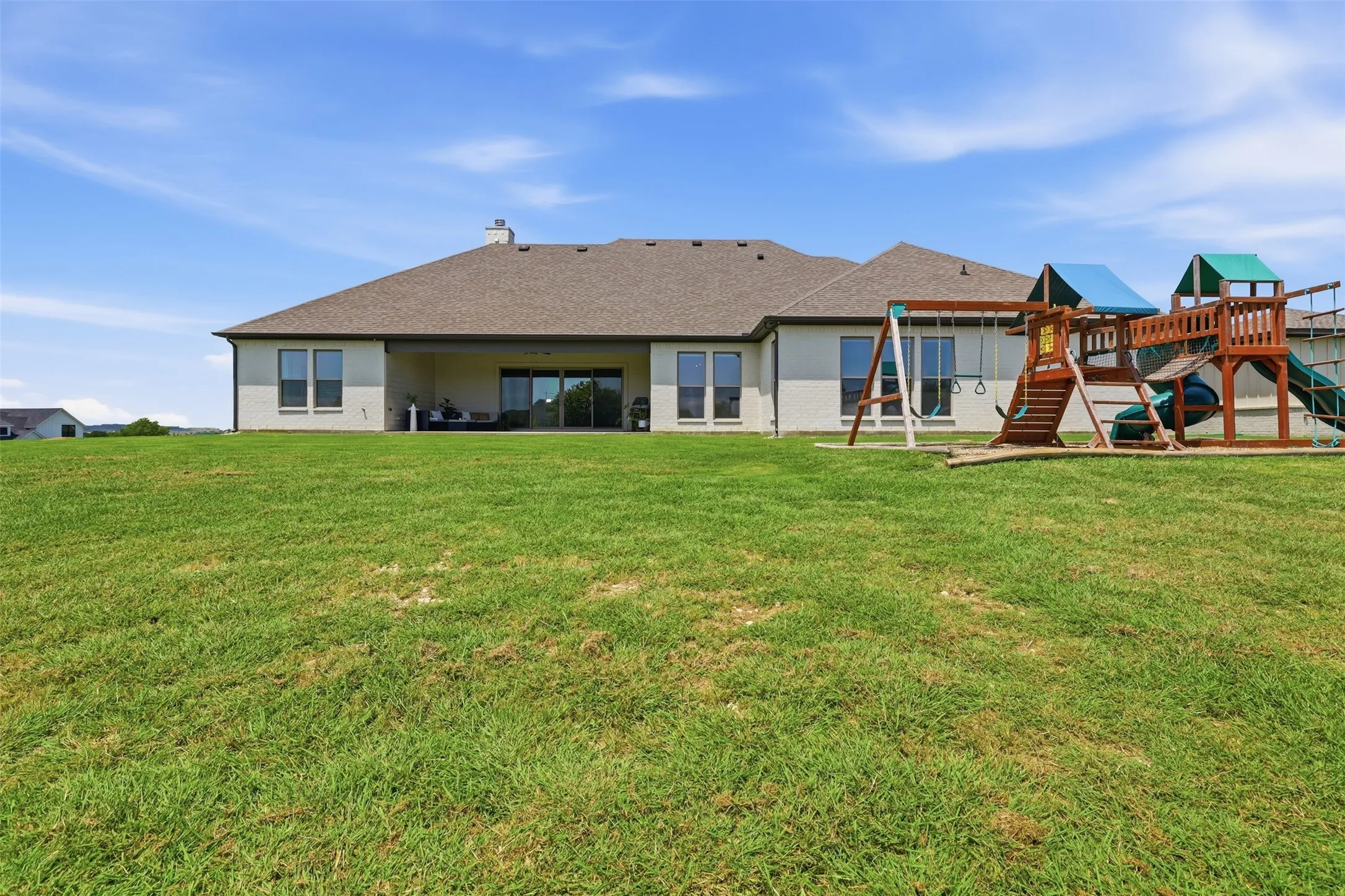 Single Family Residence For Sale in Tarrant County , 7736 Laura Lake Lane, Fort Worth, Texas 76126, 4 Bedroom, 3 Bathroom, 3 Garage spaces, 3,547 Sqft, built in 2022, mls#21346410, Real Estate Agent in Fort Worth, Homes For Sale in Tarrant county, Homes For Sale in Fort Worth, Realtor in Fort Worth Texas, Real Estate Brokerage Independent Realty Texas, Luminita Cordes Realtor