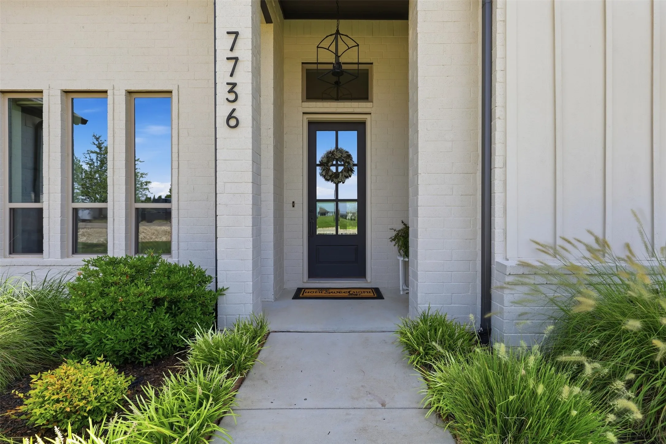 Single Family Residence For Sale in Tarrant County , 7736 Laura Lake Lane, Fort Worth, Texas 76126, 4 Bedroom, 3 Bathroom, 3 Garage spaces, 3,547 Sqft, built in 2022, mls#21346410, Real Estate Agent in Fort Worth, Homes For Sale in Tarrant county, Homes For Sale in Fort Worth, Realtor in Fort Worth Texas, Real Estate Brokerage Independent Realty Texas, Luminita Cordes Realtor