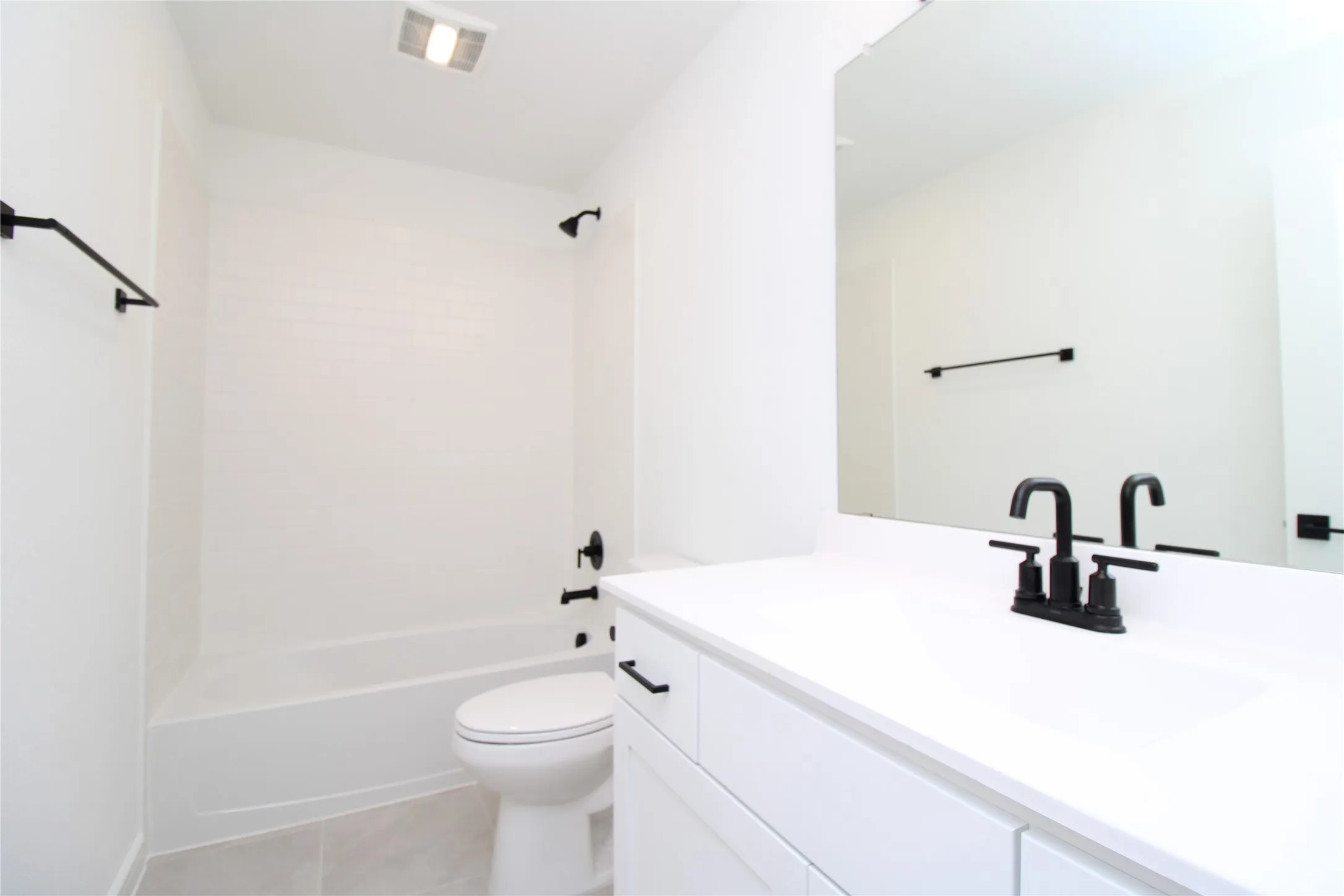 Single Family Residence For Rent in Grayson County , 509 Ridgewood Drive, Van Alstyne, Texas 75495, 5 Bedroom, 3 Bathroom, 2 Garage spaces, 2,659 Sqft, built in 2024, mls#21346731, Real Estate Agent in Van Alstyne, Homes For Rent in Grayson county, Homes For Rent in Van Alstyne, Realtor in Van Alstyne Texas, Real Estate Brokerage Independent Realty Texas, Luminita Cordes Realtor