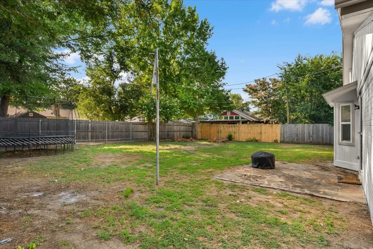 Single Family Residence For Sale in Tarrant County , 6504 Massey Court, North Richland Hills, Texas 76182, 3 Bedroom, 2 Bathroom, Garage spaces, 1,466 Sqft, built in 1977, mls#21346597, Real Estate Agent in North Richland Hills, Homes For Sale in Tarrant county, Homes For Sale in North Richland Hills, Realtor in North Richland Hills Texas, Real Estate Brokerage Independent Realty Texas, Luminita Cordes Realtor