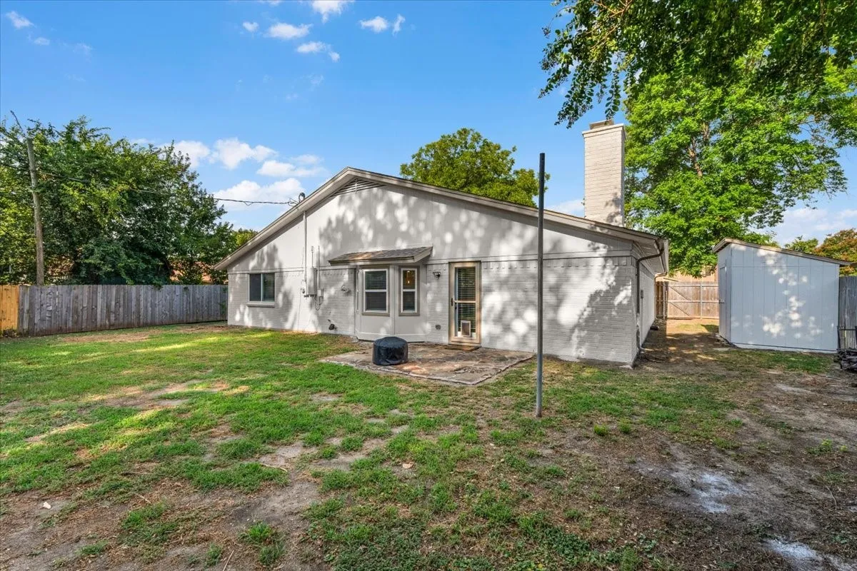 Single Family Residence For Sale in Tarrant County , 6504 Massey Court, North Richland Hills, Texas 76182, 3 Bedroom, 2 Bathroom, Garage spaces, 1,466 Sqft, built in 1977, mls#21346597, Real Estate Agent in North Richland Hills, Homes For Sale in Tarrant county, Homes For Sale in North Richland Hills, Realtor in North Richland Hills Texas, Real Estate Brokerage Independent Realty Texas, Luminita Cordes Realtor