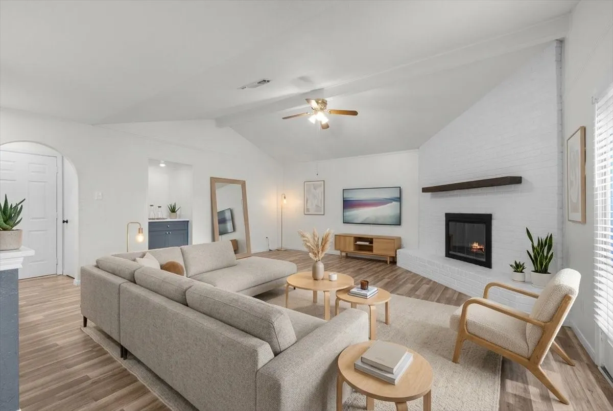 Single Family Residence For Sale in Tarrant County , 6504 Massey Court, North Richland Hills, Texas 76182, 3 Bedroom, 2 Bathroom, Garage spaces, 1,466 Sqft, built in 1977, mls#21346597, Real Estate Agent in North Richland Hills, Homes For Sale in Tarrant county, Homes For Sale in North Richland Hills, Realtor in North Richland Hills Texas, Real Estate Brokerage Independent Realty Texas, Luminita Cordes Realtor
