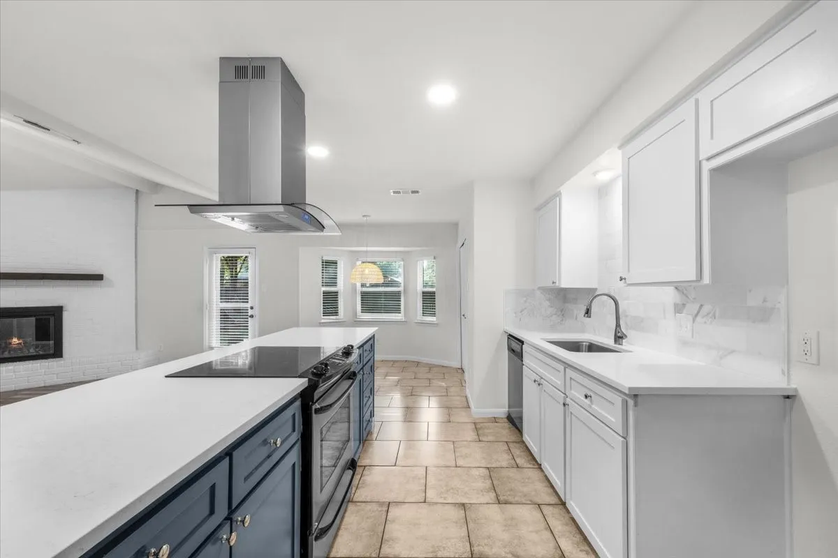 Single Family Residence For Sale in Tarrant County , 6504 Massey Court, North Richland Hills, Texas 76182, 3 Bedroom, 2 Bathroom, Garage spaces, 1,466 Sqft, built in 1977, mls#21346597, Real Estate Agent in North Richland Hills, Homes For Sale in Tarrant county, Homes For Sale in North Richland Hills, Realtor in North Richland Hills Texas, Real Estate Brokerage Independent Realty Texas, Luminita Cordes Realtor