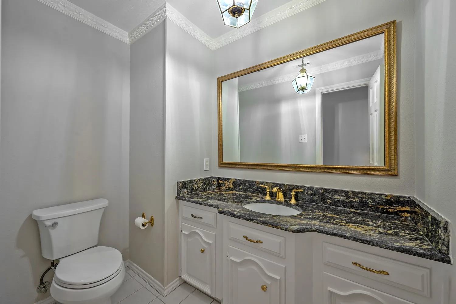 Single Family Residence For Sale in Dallas County , 7723 Pennyburn Drive, Dallas, Texas 75248, 5 Bedroom, 4 Bathroom, 3 Garage spaces, 3,412 Sqft, built in 1979, mls#21346100, Real Estate Agent in Dallas, Homes For Sale in Dallas county, Homes For Sale in Dallas, Realtor in Dallas Texas, Real Estate Brokerage Independent Realty Texas, Luminita Cordes Realtor