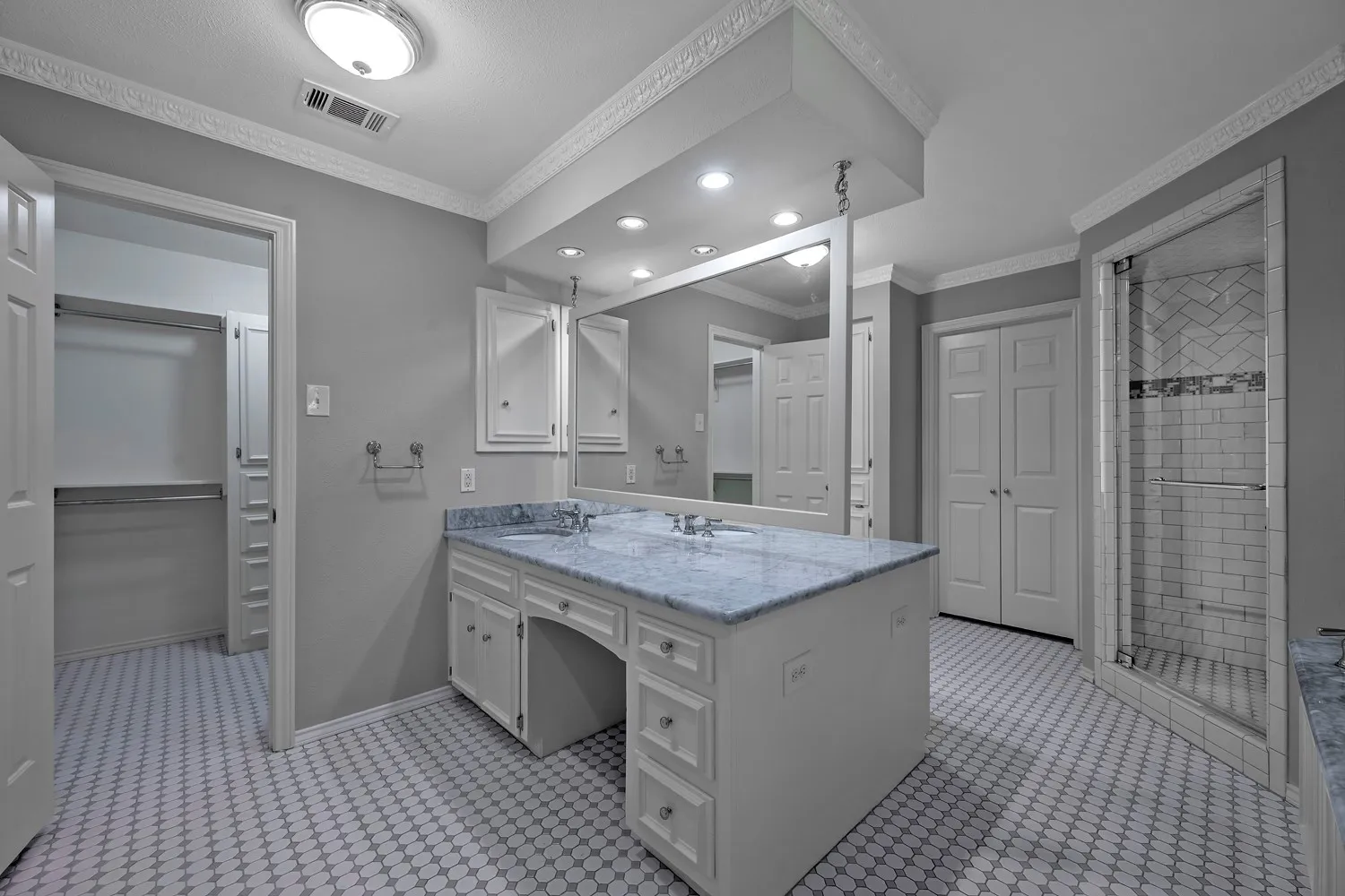 Single Family Residence For Sale in Dallas County , 7723 Pennyburn Drive, Dallas, Texas 75248, 5 Bedroom, 4 Bathroom, 3 Garage spaces, 3,412 Sqft, built in 1979, mls#21346100, Real Estate Agent in Dallas, Homes For Sale in Dallas county, Homes For Sale in Dallas, Realtor in Dallas Texas, Real Estate Brokerage Independent Realty Texas, Luminita Cordes Realtor