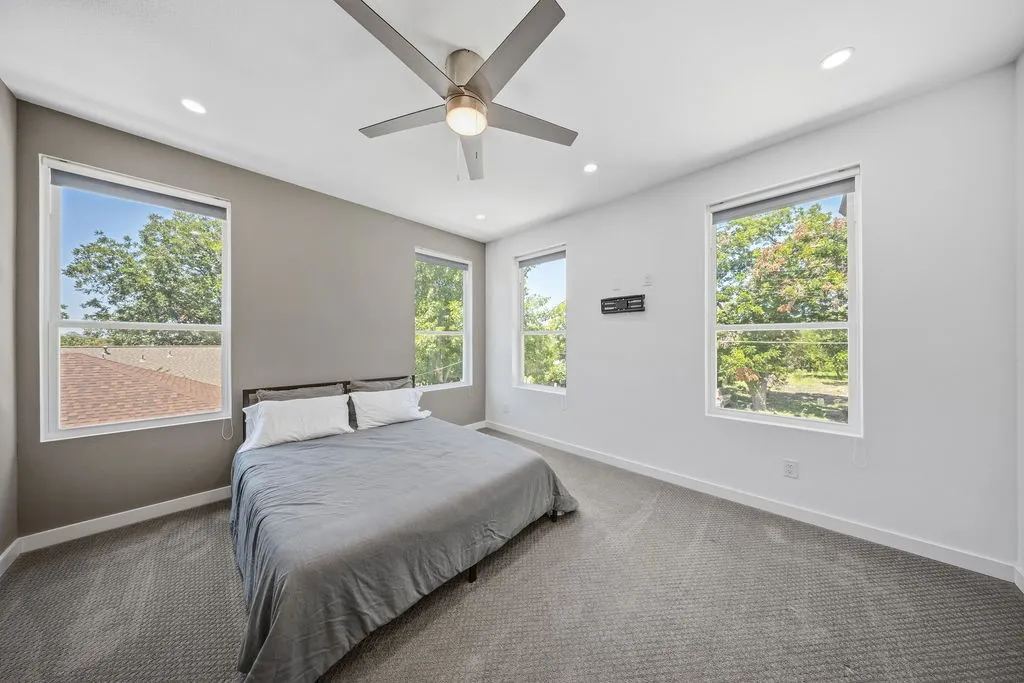 Townhouse For Rent in Dallas County , 2722 Hondo Avenue, Dallas, Texas 75219, 3 Bedroom, 3 Bathroom, 1 Garage spaces, 1,904 Sqft, built in 2023, mls#21345030, Real Estate Agent in Dallas, Homes For Rent in Dallas county, Homes For Rent in Dallas, Realtor in Dallas Texas, Real Estate Brokerage Independent Realty Texas, Luminita Cordes Realtor