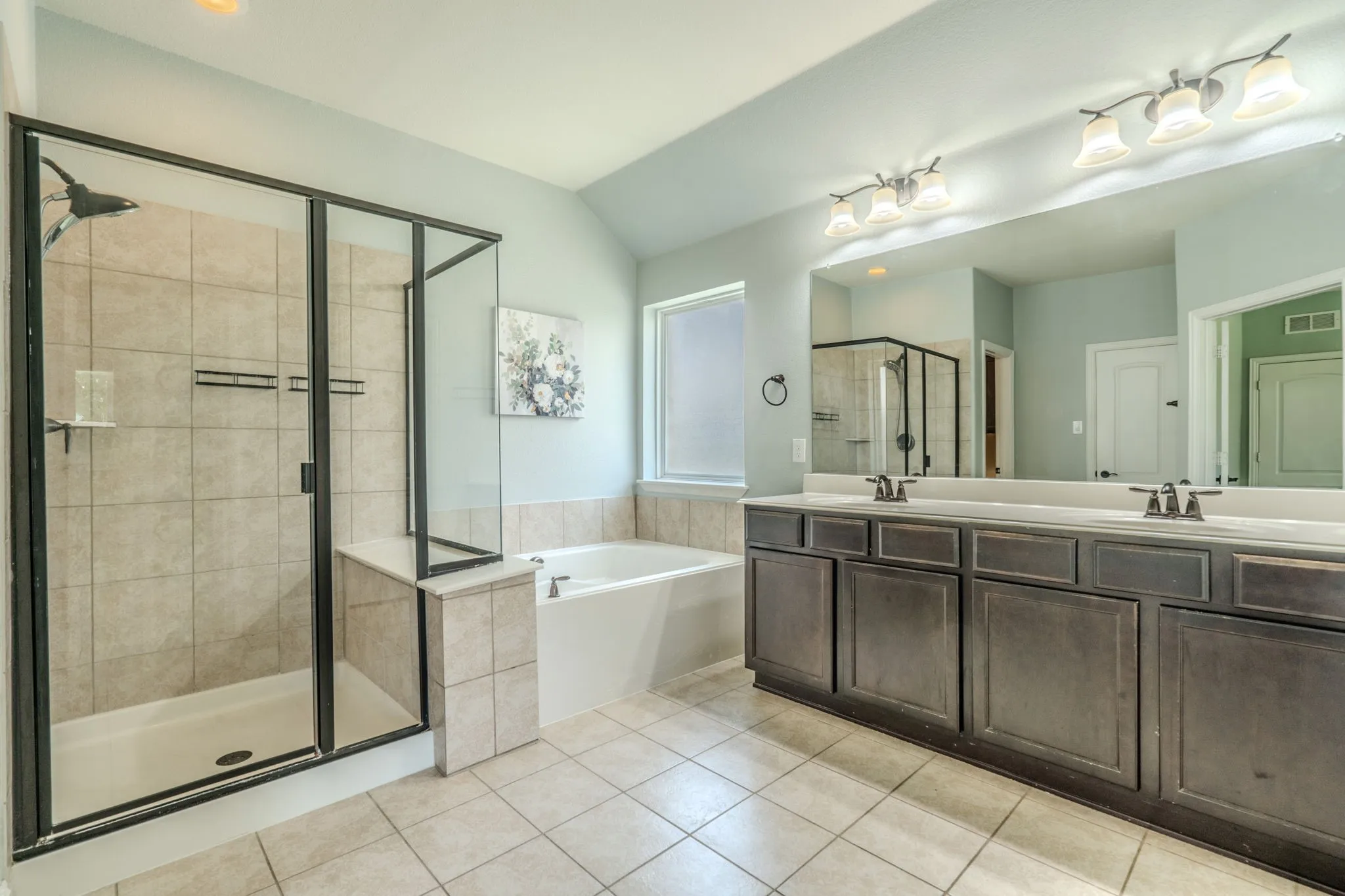 Single Family Residence For Sale in Tarrant County , 2025 Plamera Lane, Fort Worth, Texas 76131, 4 Bedroom, 3 Bathroom, 2 Garage spaces, 2,577 Sqft, built in 2015, mls#21346440, Real Estate Agent in Fort Worth, Homes For Sale in Tarrant county, Homes For Sale in Fort Worth, Realtor in Fort Worth Texas, Real Estate Brokerage Independent Realty Texas, Luminita Cordes Realtor
