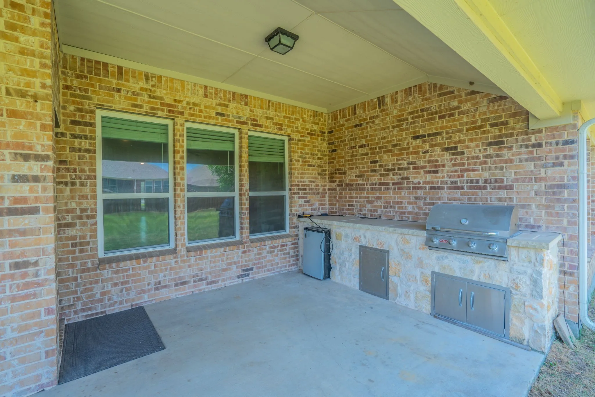 Single Family Residence For Sale in Tarrant County , 2025 Plamera Lane, Fort Worth, Texas 76131, 4 Bedroom, 3 Bathroom, 2 Garage spaces, 2,577 Sqft, built in 2015, mls#21346440, Real Estate Agent in Fort Worth, Homes For Sale in Tarrant county, Homes For Sale in Fort Worth, Realtor in Fort Worth Texas, Real Estate Brokerage Independent Realty Texas, Luminita Cordes Realtor