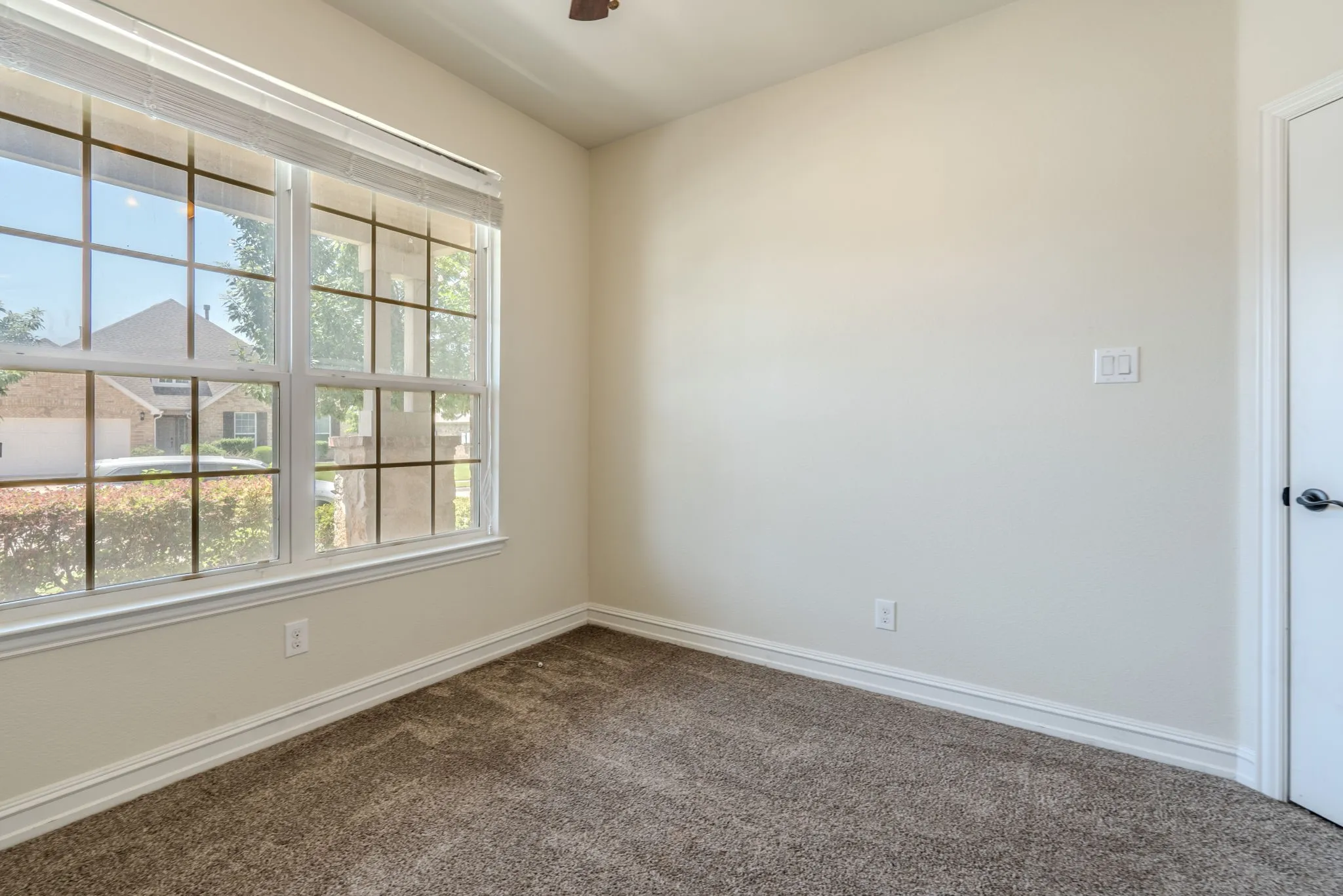 Single Family Residence For Sale in Tarrant County , 2025 Plamera Lane, Fort Worth, Texas 76131, 4 Bedroom, 3 Bathroom, 2 Garage spaces, 2,577 Sqft, built in 2015, mls#21346440, Real Estate Agent in Fort Worth, Homes For Sale in Tarrant county, Homes For Sale in Fort Worth, Realtor in Fort Worth Texas, Real Estate Brokerage Independent Realty Texas, Luminita Cordes Realtor