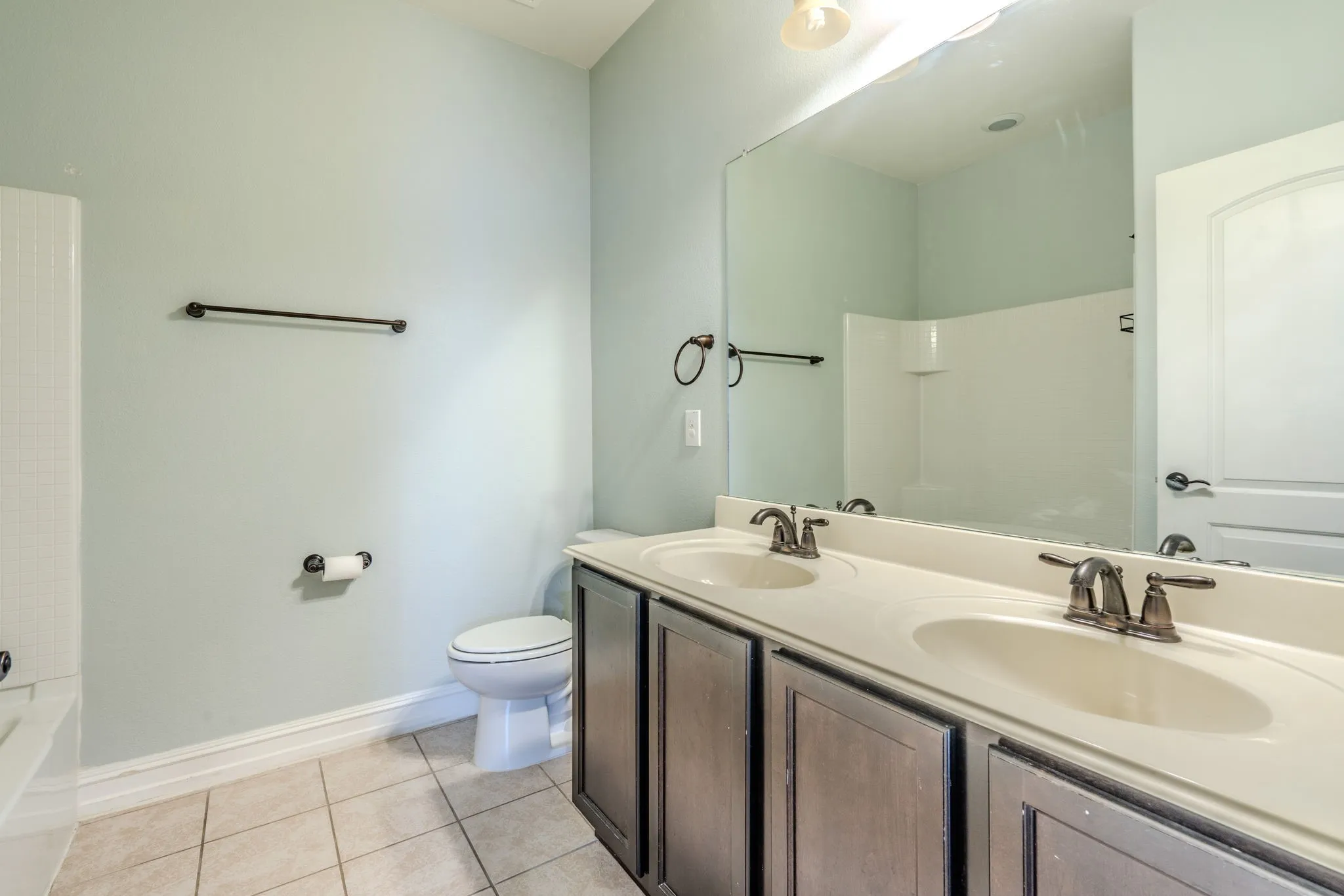 Single Family Residence For Sale in Tarrant County , 2025 Plamera Lane, Fort Worth, Texas 76131, 4 Bedroom, 3 Bathroom, 2 Garage spaces, 2,577 Sqft, built in 2015, mls#21346440, Real Estate Agent in Fort Worth, Homes For Sale in Tarrant county, Homes For Sale in Fort Worth, Realtor in Fort Worth Texas, Real Estate Brokerage Independent Realty Texas, Luminita Cordes Realtor
