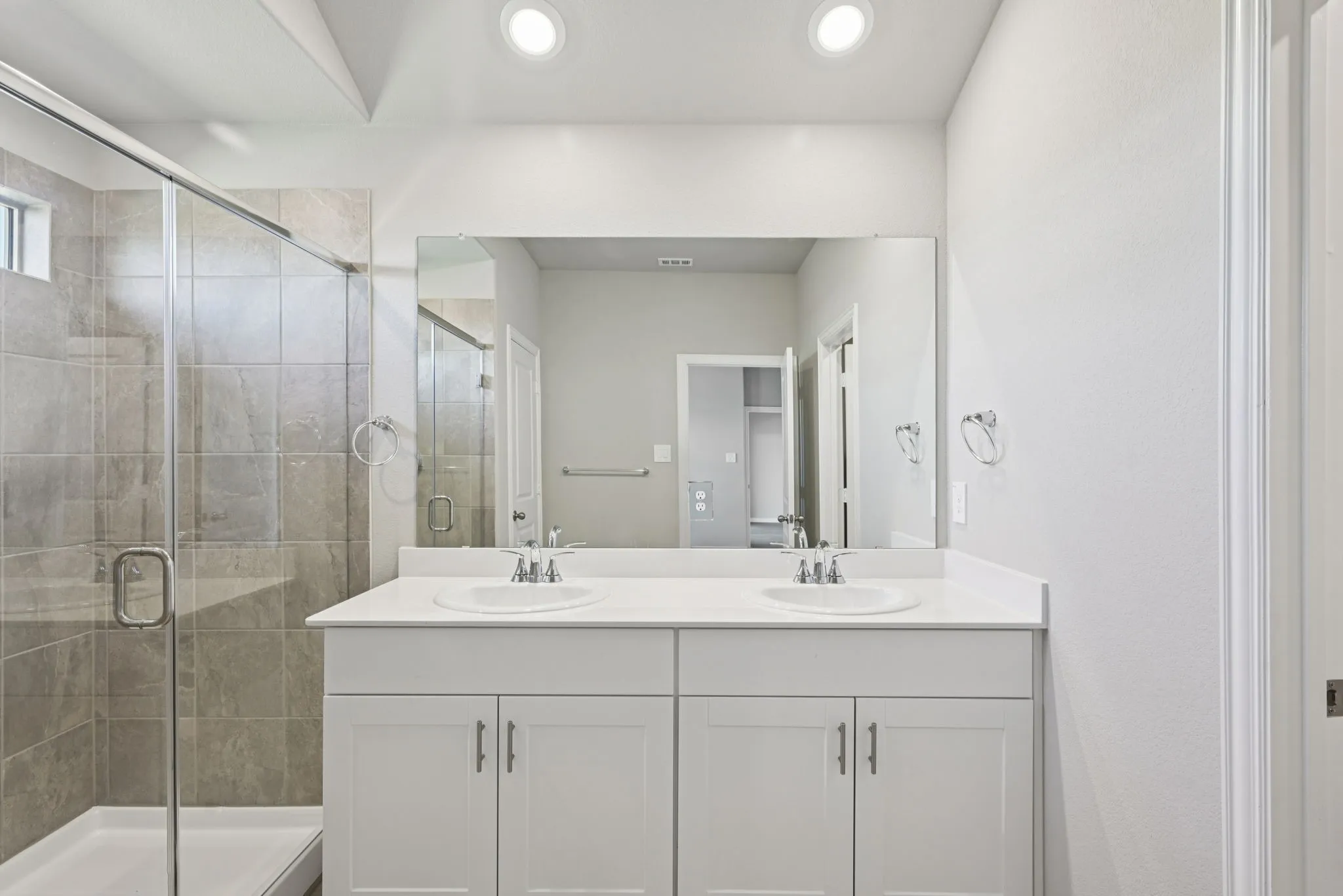 Photo is not of the actual home, but is an inspirational photo of builder’s model home and may depict options, furnishings, and/or decorator features that are not included.