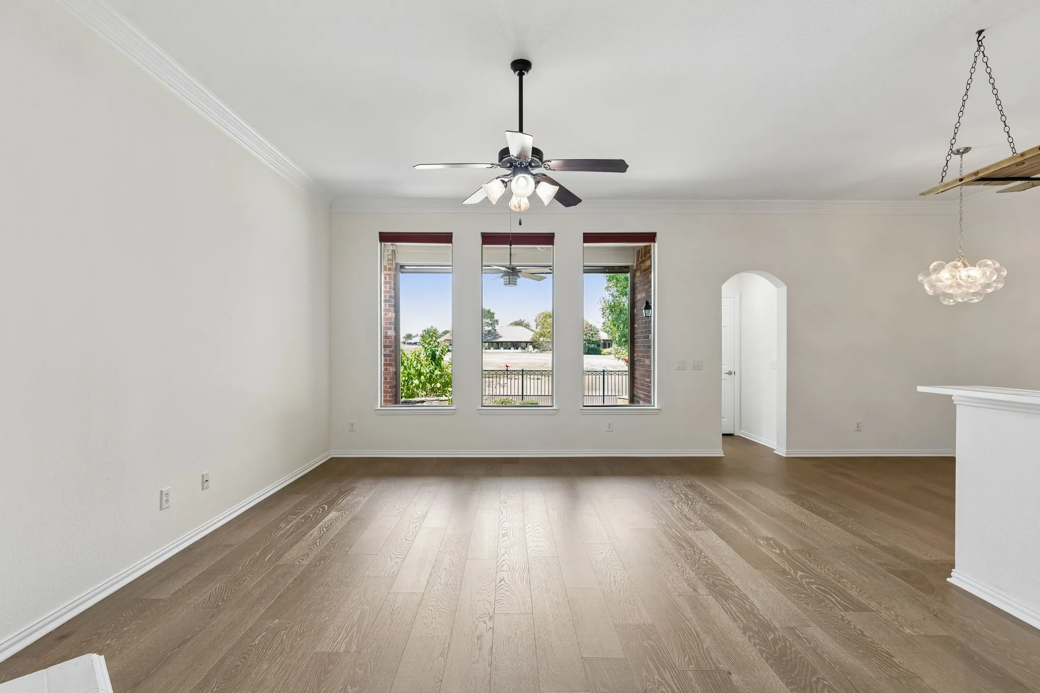 Single Family Residence For Sale in Collin County , 293 Cheyenne Drive, Fairview, Texas 75069, 2 Bedroom, 2 Bathroom, 2 Garage spaces, 2,076 Sqft, built in 2004, mls#21343398, Real Estate Agent in Fairview, Homes For Sale in Collin county, Homes For Sale in Fairview, Realtor in Fairview Texas, Real Estate Brokerage Independent Realty Texas, Luminita Cordes Realtor