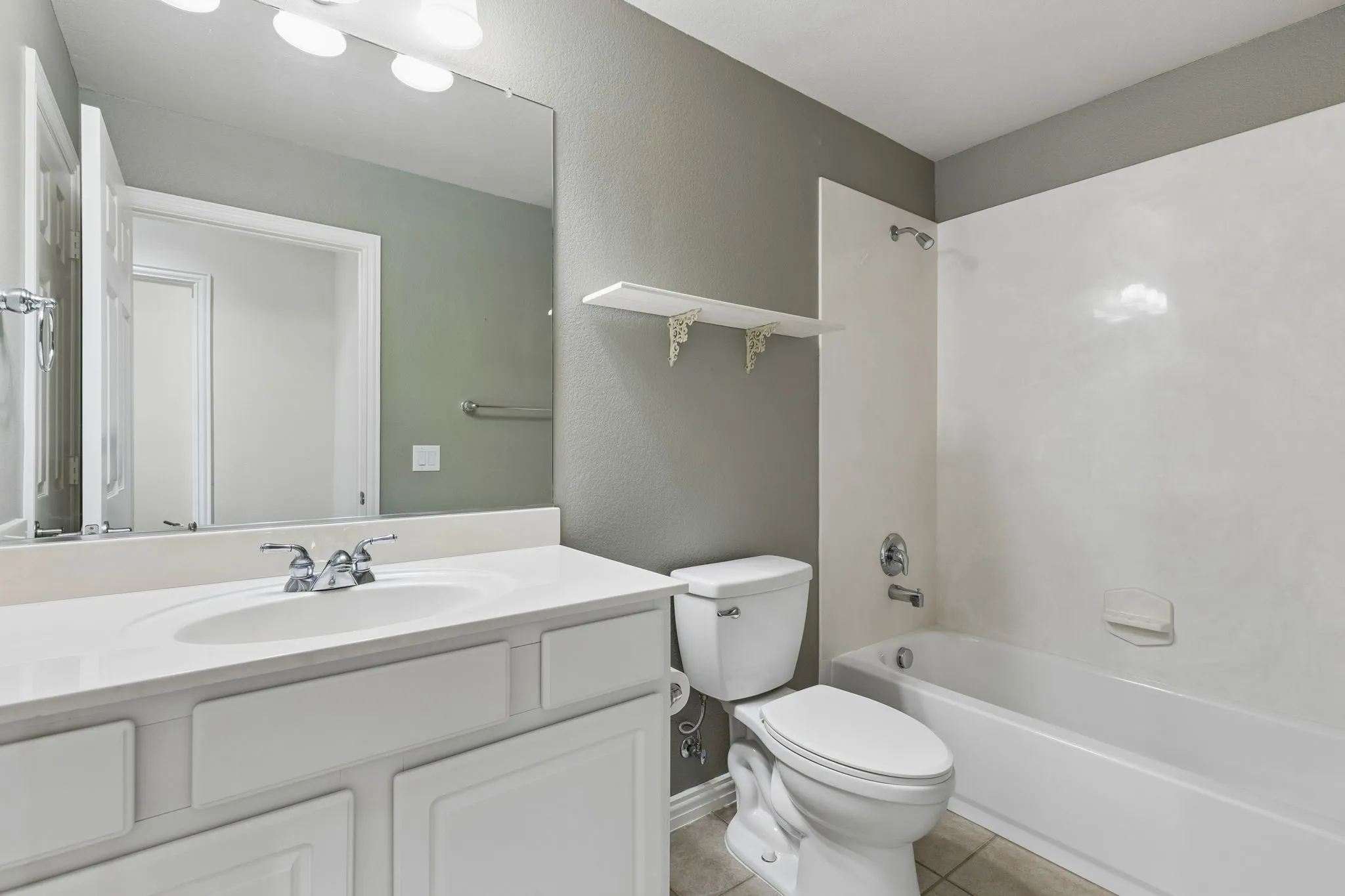 Single Family Residence For Sale in Collin County , 293 Cheyenne Drive, Fairview, Texas 75069, 2 Bedroom, 2 Bathroom, 2 Garage spaces, 2,076 Sqft, built in 2004, mls#21343398, Real Estate Agent in Fairview, Homes For Sale in Collin county, Homes For Sale in Fairview, Realtor in Fairview Texas, Real Estate Brokerage Independent Realty Texas, Luminita Cordes Realtor