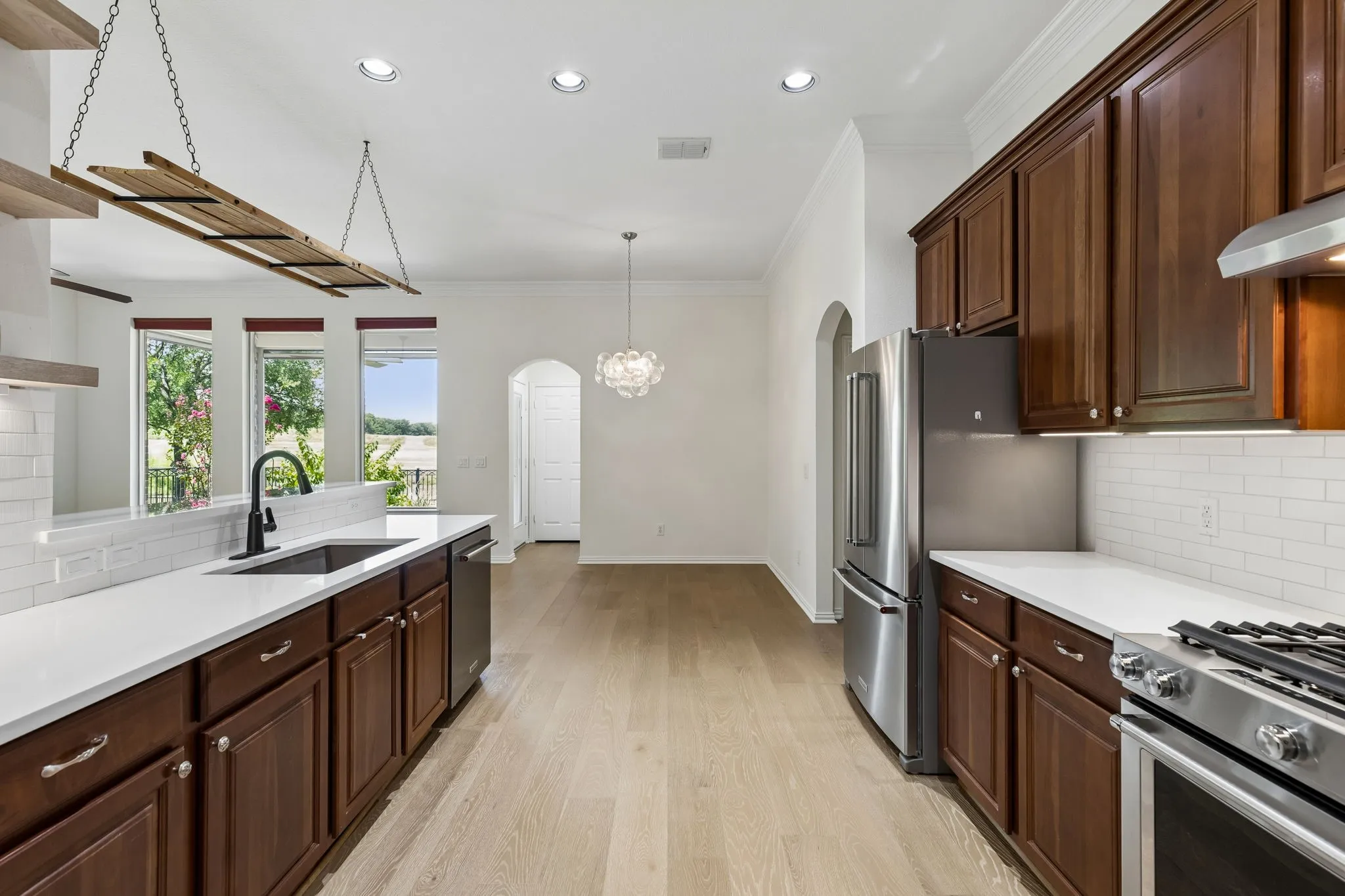 Single Family Residence For Sale in Collin County , 293 Cheyenne Drive, Fairview, Texas 75069, 2 Bedroom, 2 Bathroom, 2 Garage spaces, 2,076 Sqft, built in 2004, mls#21343398, Real Estate Agent in Fairview, Homes For Sale in Collin county, Homes For Sale in Fairview, Realtor in Fairview Texas, Real Estate Brokerage Independent Realty Texas, Luminita Cordes Realtor