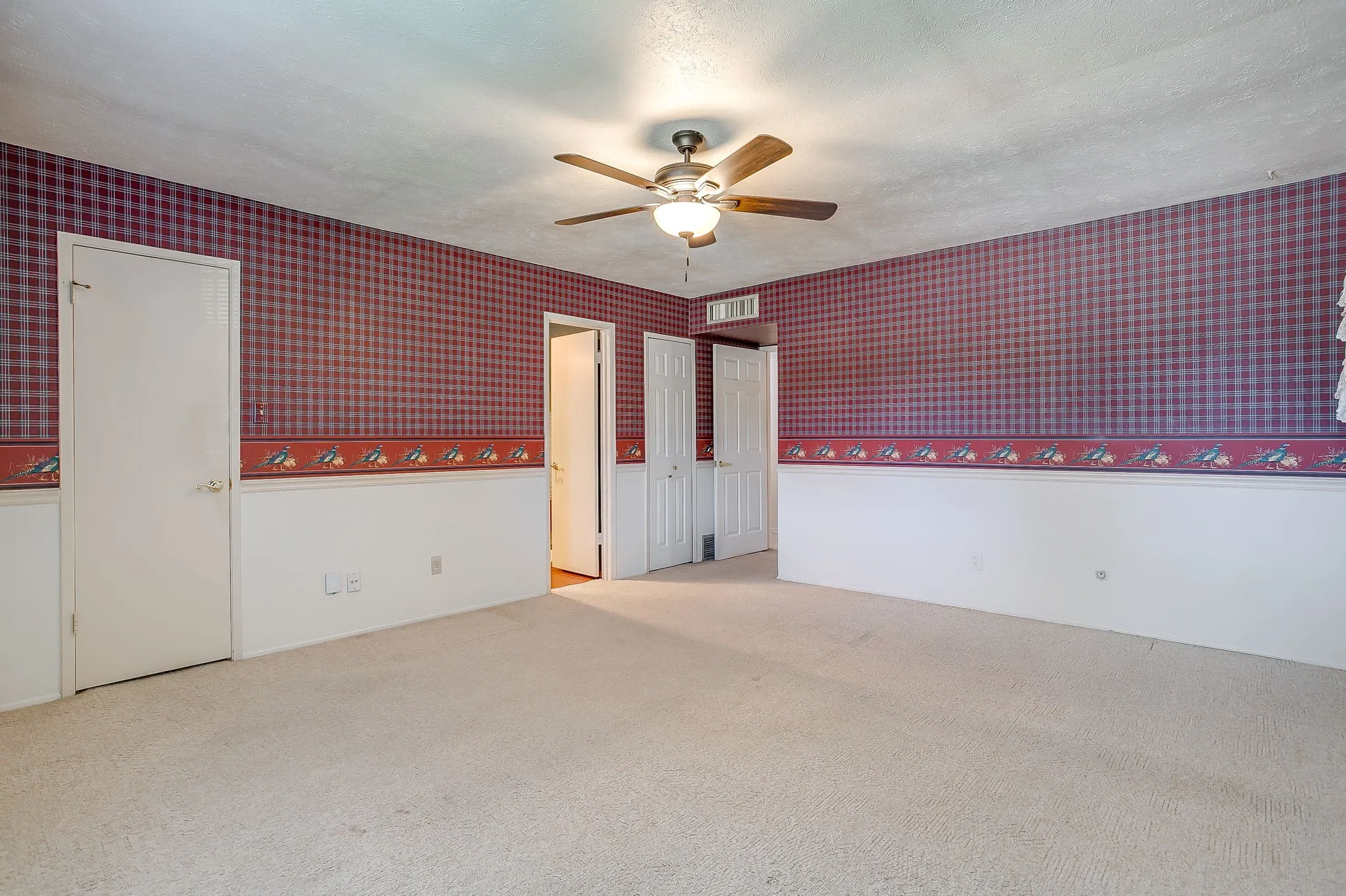 Single Family Residence For Sale in Dallas County , 1846 Lewis Trail, Grand Prairie, Texas 75052, 3 Bedroom, 2 Bathroom, 2 Garage spaces, 2,030 Sqft, built in 1979, mls#21345769, Real Estate Agent in Grand Prairie, Homes For Sale in Dallas county, Homes For Sale in Grand Prairie, Realtor in Grand Prairie Texas, Real Estate Brokerage Independent Realty Texas, Luminita Cordes Realtor