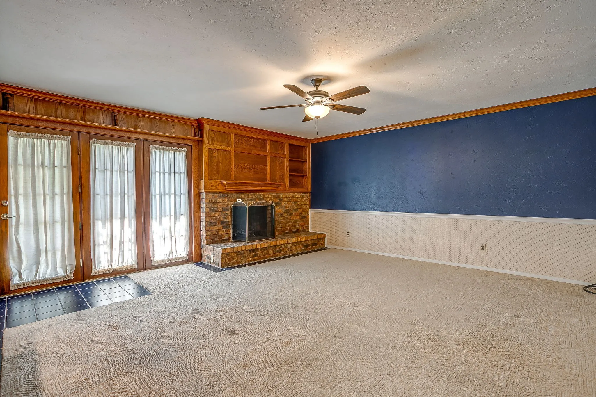 Single Family Residence For Sale in Dallas County , 1846 Lewis Trail, Grand Prairie, Texas 75052, 3 Bedroom, 2 Bathroom, 2 Garage spaces, 2,030 Sqft, built in 1979, mls#21345769, Real Estate Agent in Grand Prairie, Homes For Sale in Dallas county, Homes For Sale in Grand Prairie, Realtor in Grand Prairie Texas, Real Estate Brokerage Independent Realty Texas, Luminita Cordes Realtor