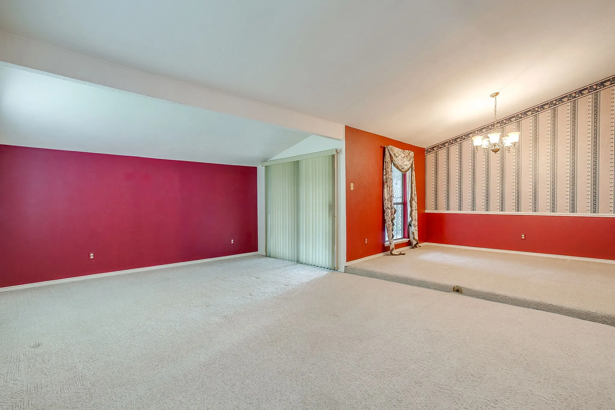 Single Family Residence For Sale in Dallas County , 1846 Lewis Trail, Grand Prairie, Texas 75052, 3 Bedroom, 2 Bathroom, 2 Garage spaces, 2,030 Sqft, built in 1979, mls#21345769, Real Estate Agent in Grand Prairie, Homes For Sale in Dallas county, Homes For Sale in Grand Prairie, Realtor in Grand Prairie Texas, Real Estate Brokerage Independent Realty Texas, Luminita Cordes Realtor