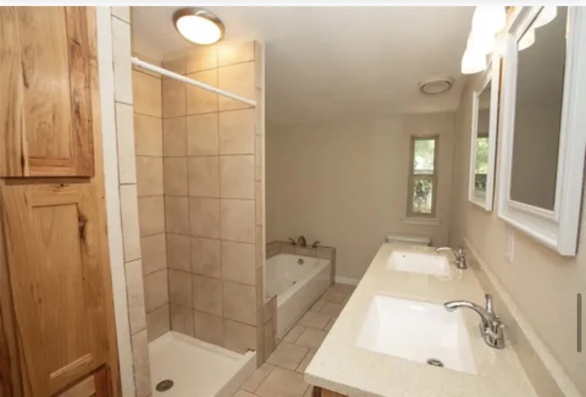 Mobile Home For Rent in Palo Pinto County , 128 Burkhalter Street, Graford, Texas 76449, 4 Bedroom, 2 Bathroom, Garage spaces, 1,566 Sqft, built in 1996, mls#21342761, Real Estate Agent in Graford, Homes For Rent in Palo Pinto county, Homes For Rent in Graford, Realtor in Graford Texas, Real Estate Brokerage Independent Realty Texas, Luminita Cordes Realtor