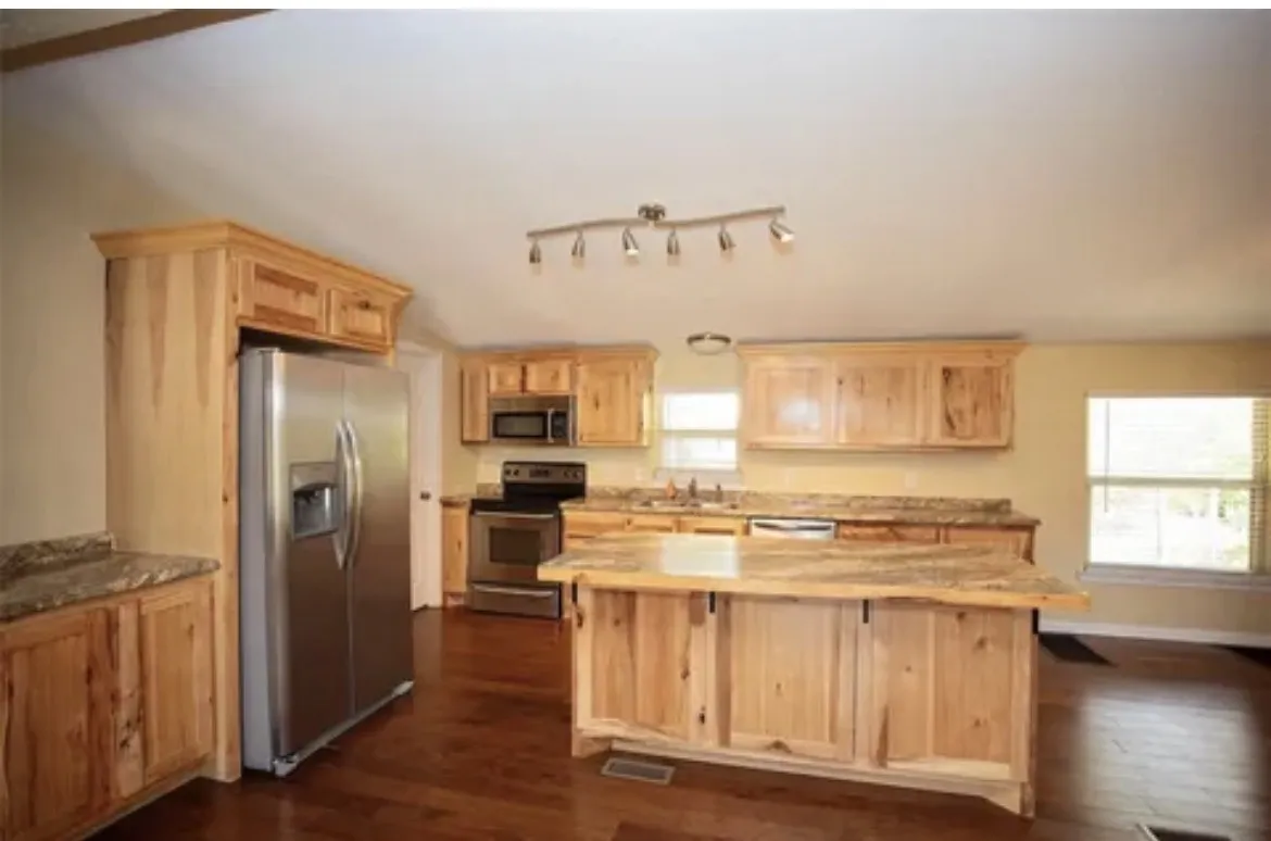 Mobile Home For Rent in Palo Pinto County , 128 Burkhalter Street, Graford, Texas 76449, 4 Bedroom, 2 Bathroom, Garage spaces, 1,566 Sqft, built in 1996, mls#21342761, Real Estate Agent in Graford, Homes For Rent in Palo Pinto county, Homes For Rent in Graford, Realtor in Graford Texas, Real Estate Brokerage Independent Realty Texas, Luminita Cordes Realtor