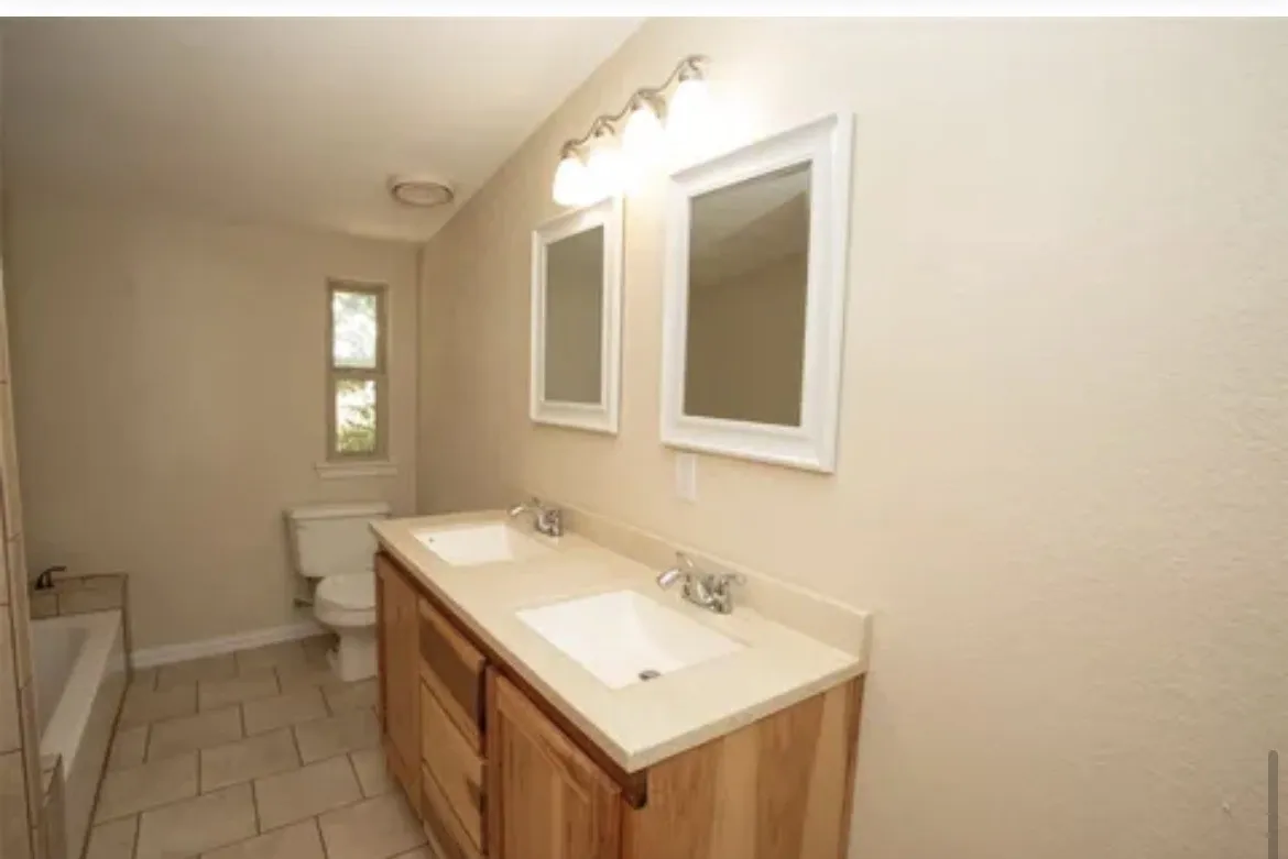 Mobile Home For Rent in Palo Pinto County , 128 Burkhalter Street, Graford, Texas 76449, 4 Bedroom, 2 Bathroom, Garage spaces, 1,566 Sqft, built in 1996, mls#21342761, Real Estate Agent in Graford, Homes For Rent in Palo Pinto county, Homes For Rent in Graford, Realtor in Graford Texas, Real Estate Brokerage Independent Realty Texas, Luminita Cordes Realtor