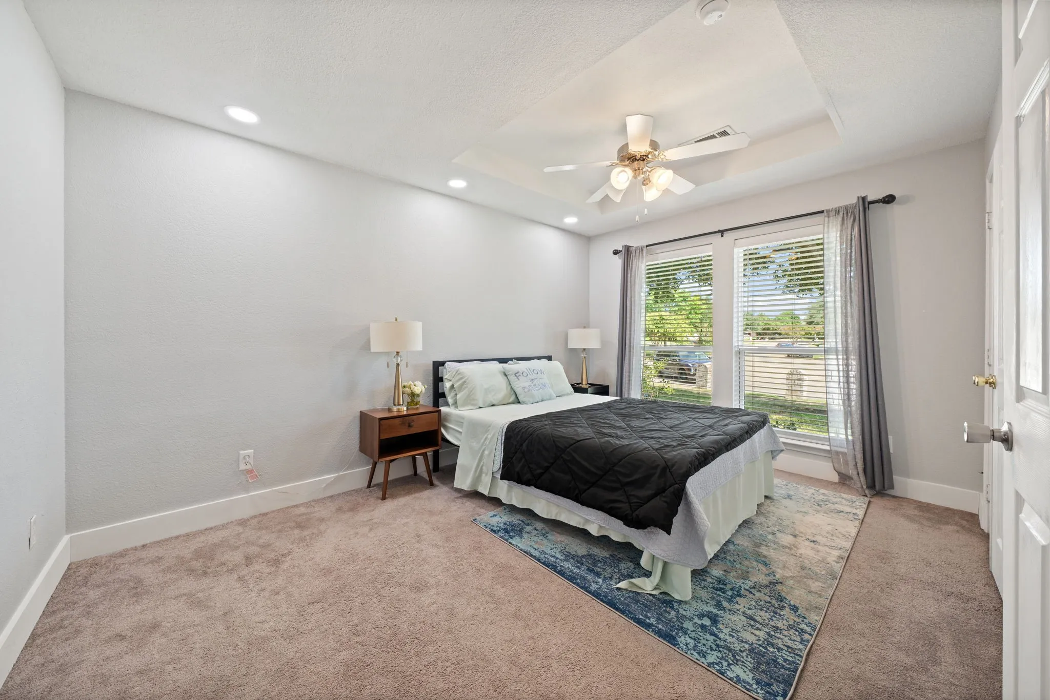 Single Family Residence For Rent in Dallas County , 6402 Bluebonnet Drive, Rowlett, Texas 75089, 3 Bedroom, 3 Bathroom, 2 Garage spaces, 2,181 Sqft, built in 2001, mls#21346728, Real Estate Agent in Rowlett, Homes For Rent in Dallas county, Homes For Rent in Rowlett, Realtor in Rowlett Texas, Real Estate Brokerage Independent Realty Texas, Luminita Cordes Realtor