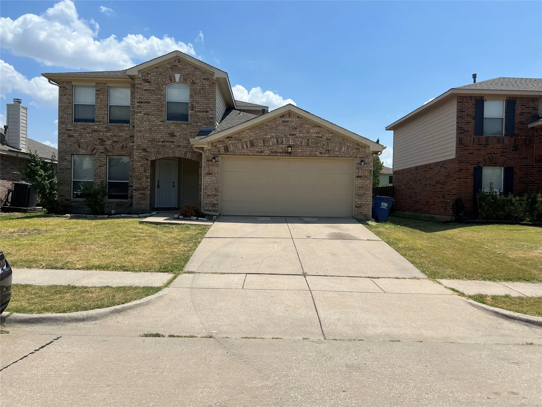 Single Family Residence For Rent in Denton County , 1538 Thornhill Lane, Little Elm, Texas 75068, 4 Bedrooms, 3 Bathrooms, 2 Garage spaces, 2,359 Sqft, built in 2002, Price $2,680, mls#21346733, Real Estate Agent in Little Elm, Homes For Rent in Denton county, Homes For Rent in Little Elm, Realtor in Little Elm Texas, Real Estate Brokerage Independent Realty Texas, Luminita Cordes Realtor