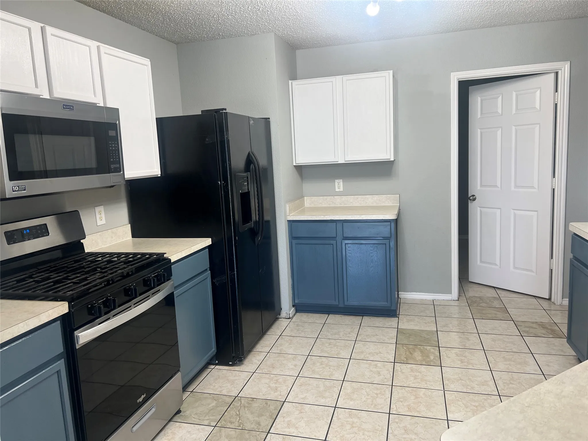 Single Family Residence For Rent in Denton County , 1538 Thornhill Lane, Little Elm, Texas 75068, 4 Bedrooms, 3 Bathrooms, 2 Garage spaces, 2,359 Sqft, built in 2002, Price $2,680, mls#21346733, Real Estate Agent in Little Elm, Homes For Rent in Denton county, Homes For Rent in Little Elm, Realtor in Little Elm Texas, Real Estate Brokerage Independent Realty Texas, Luminita Cordes Realtor