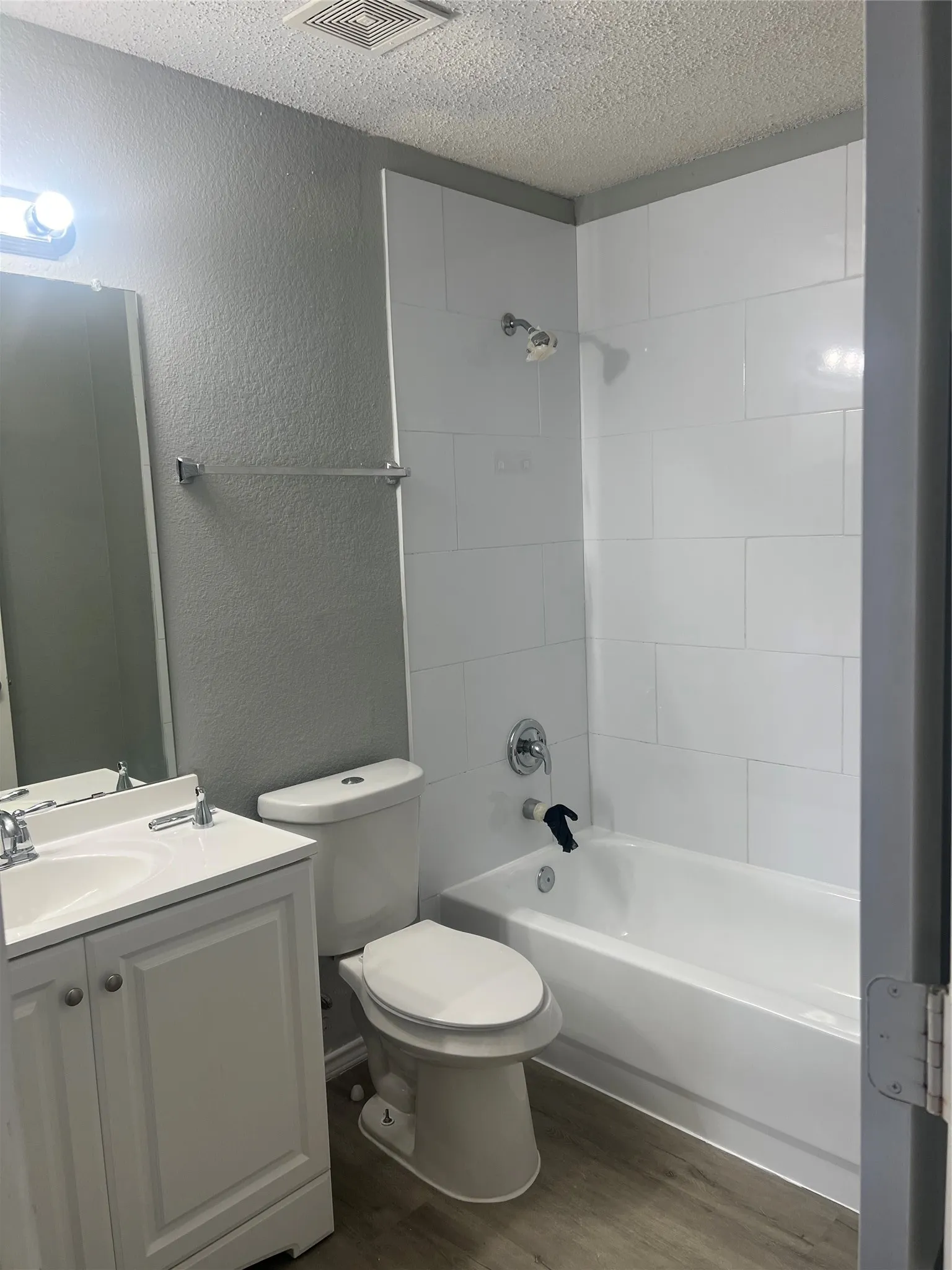 Upstair Bathroom