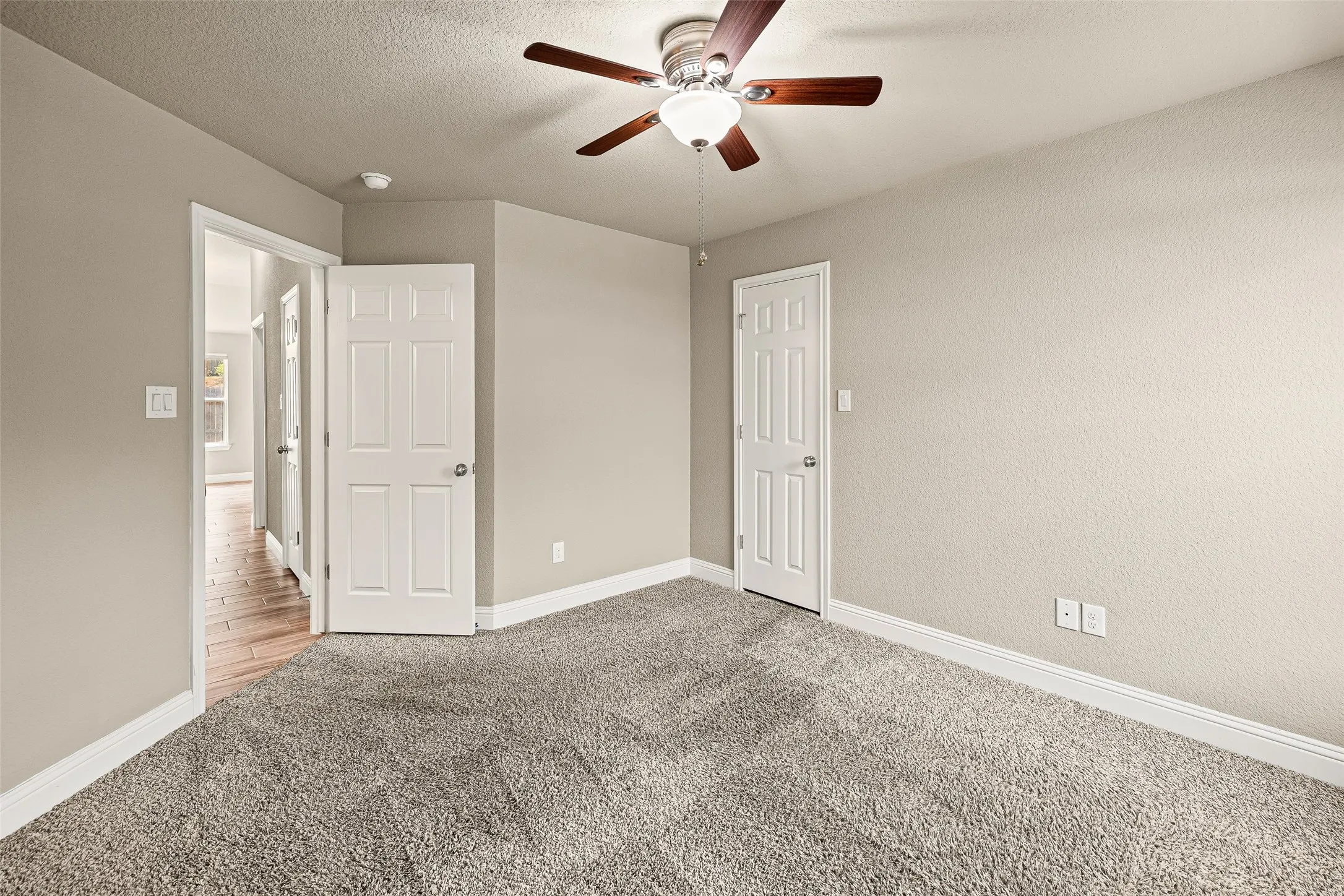 Single Family Residence For Sale in Parker County , 417 W 7th Street, Weatherford, Texas 76086, 3 Bedroom, 2 Bathroom, 2 Garage spaces, 1,807 Sqft, built in 2019, mls#21346449, Real Estate Agent in Weatherford, Homes For Sale in Parker county, Homes For Sale in Weatherford, Realtor in Weatherford Texas, Real Estate Brokerage Independent Realty Texas, Luminita Cordes Realtor