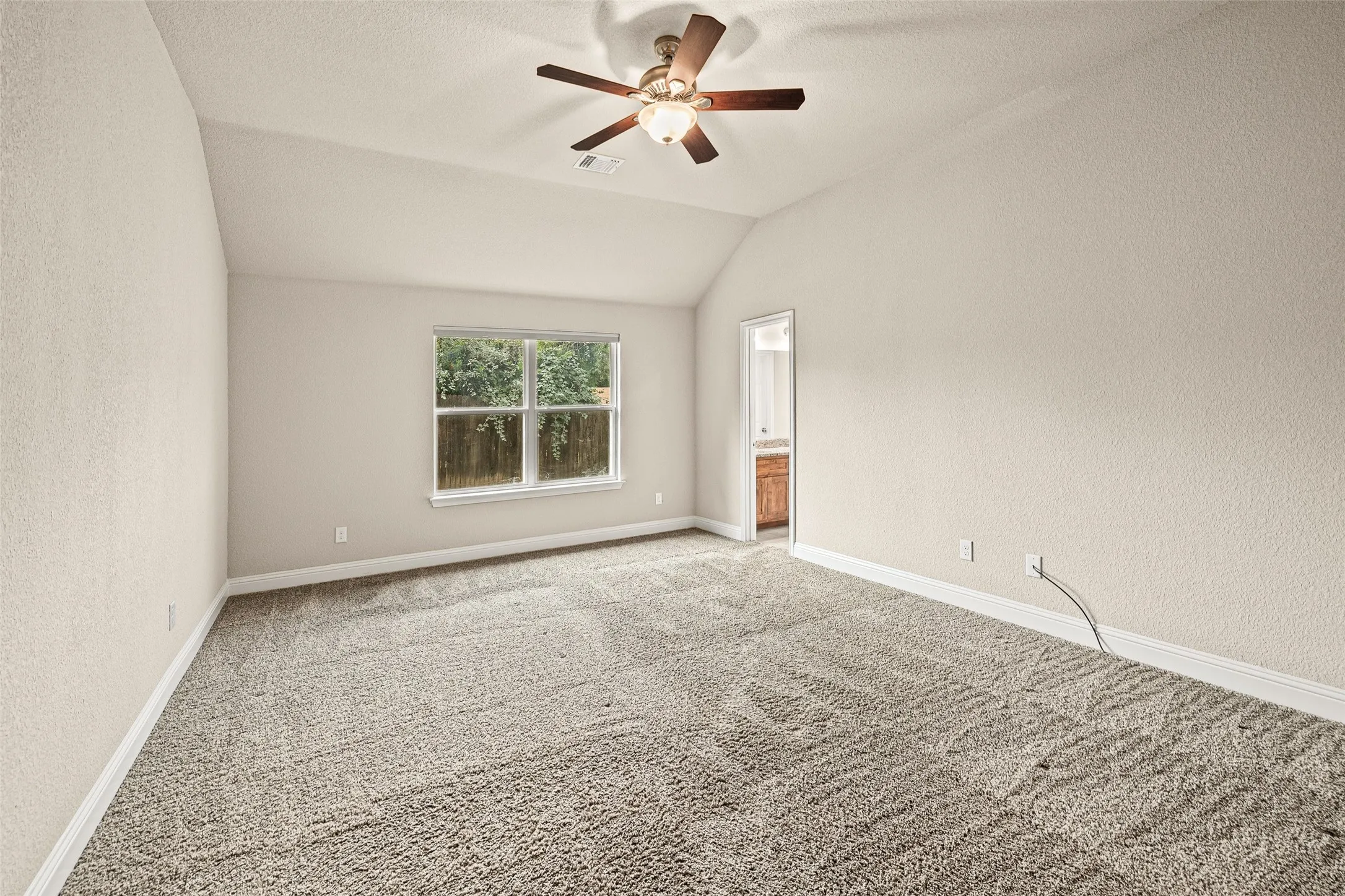 Single Family Residence For Sale in Parker County , 417 W 7th Street, Weatherford, Texas 76086, 3 Bedroom, 2 Bathroom, 2 Garage spaces, 1,807 Sqft, built in 2019, mls#21346449, Real Estate Agent in Weatherford, Homes For Sale in Parker county, Homes For Sale in Weatherford, Realtor in Weatherford Texas, Real Estate Brokerage Independent Realty Texas, Luminita Cordes Realtor