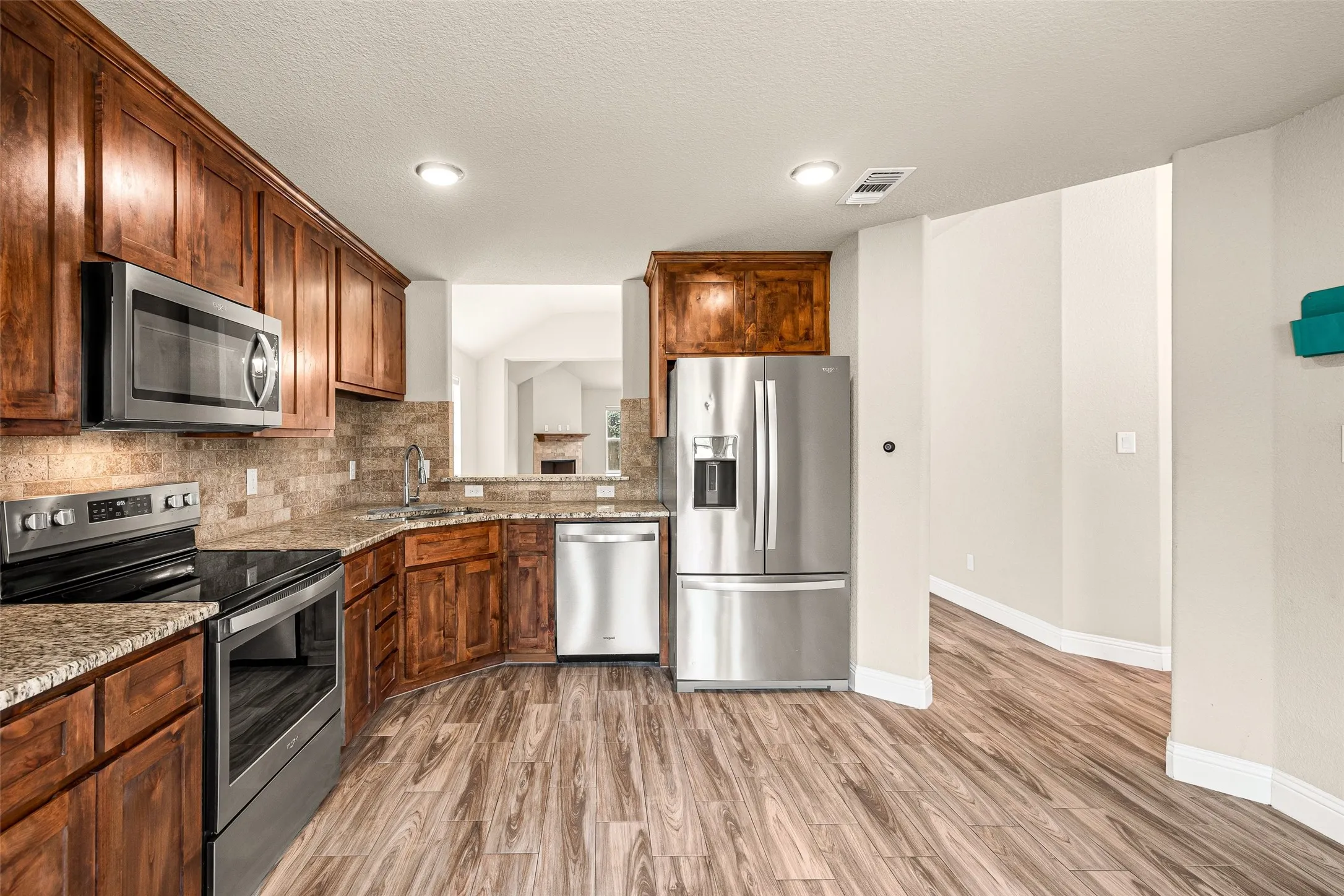 Single Family Residence For Sale in Parker County , 417 W 7th Street, Weatherford, Texas 76086, 3 Bedroom, 2 Bathroom, 2 Garage spaces, 1,807 Sqft, built in 2019, mls#21346449, Real Estate Agent in Weatherford, Homes For Sale in Parker county, Homes For Sale in Weatherford, Realtor in Weatherford Texas, Real Estate Brokerage Independent Realty Texas, Luminita Cordes Realtor