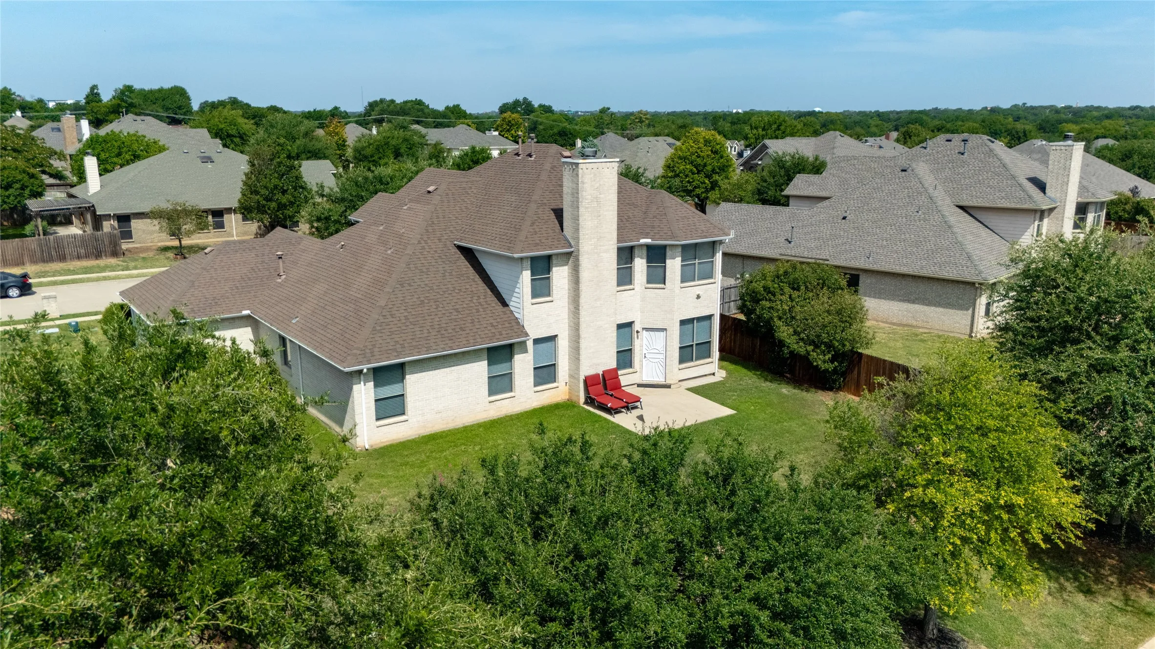 Single Family Residence For Sale in Tarrant County , 45 Beechcreek Drive, Edgecliff Village, Texas 76134, 4 Bedroom, 4 Bathroom, 3 Garage spaces, 2,977 Sqft, built in 2008, mls#21346461, Real Estate Agent in Edgecliff Village, Homes For Sale in Tarrant county, Homes For Sale in Edgecliff Village, Realtor in Edgecliff Village Texas, Real Estate Brokerage Independent Realty Texas, Luminita Cordes Realtor